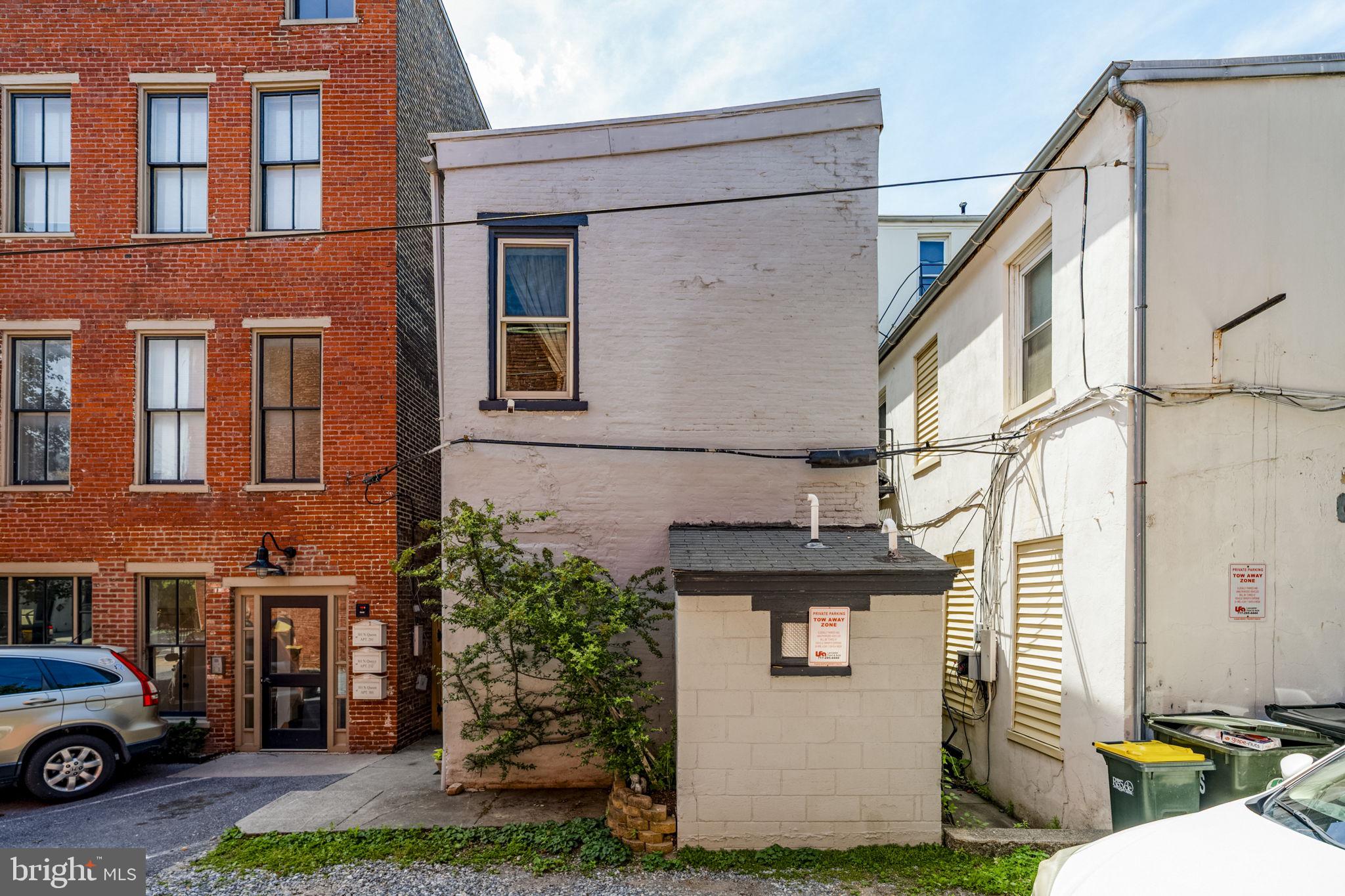 LANCASTER - Residential