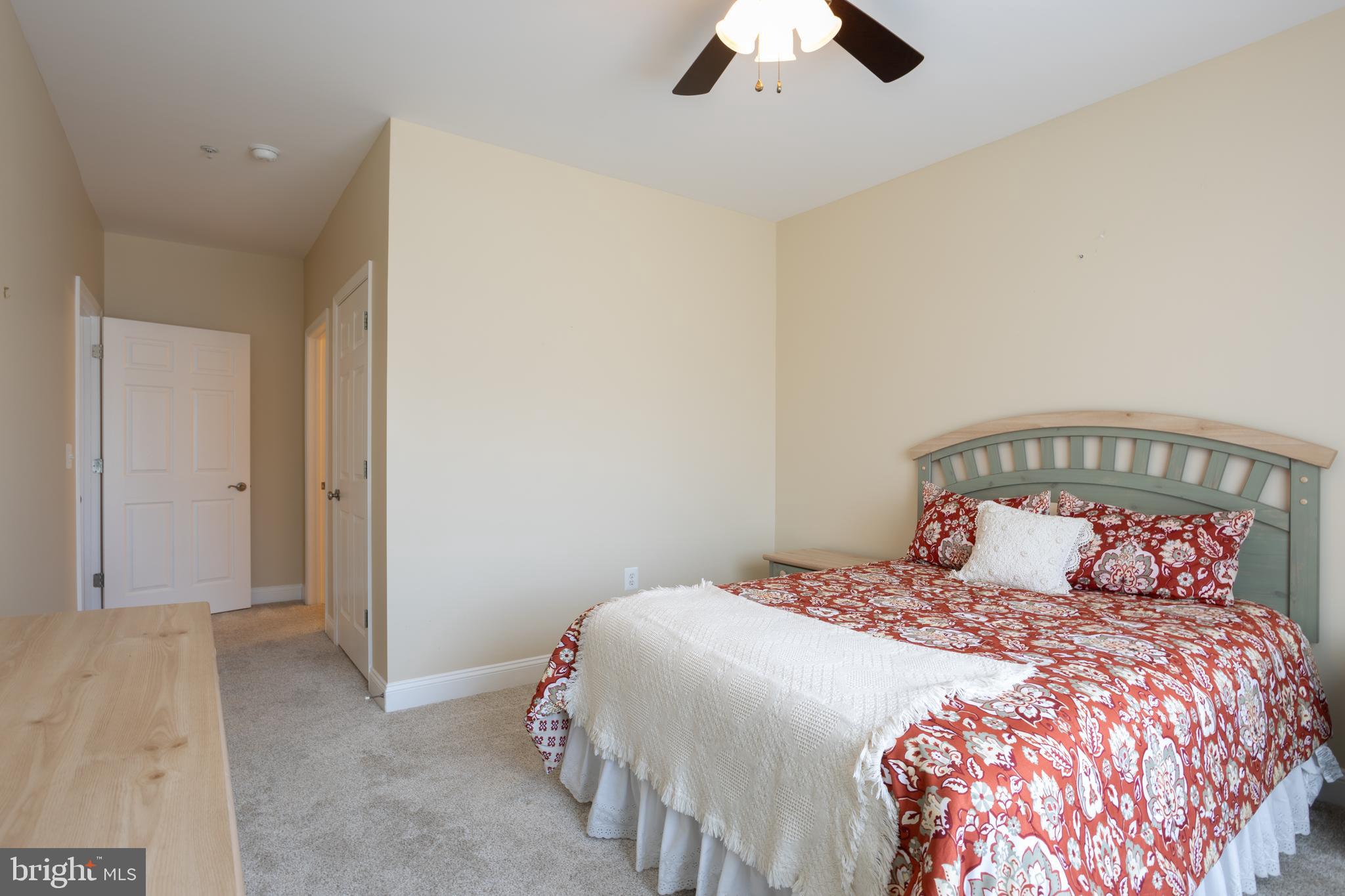 EMERALD HILLS - Residential