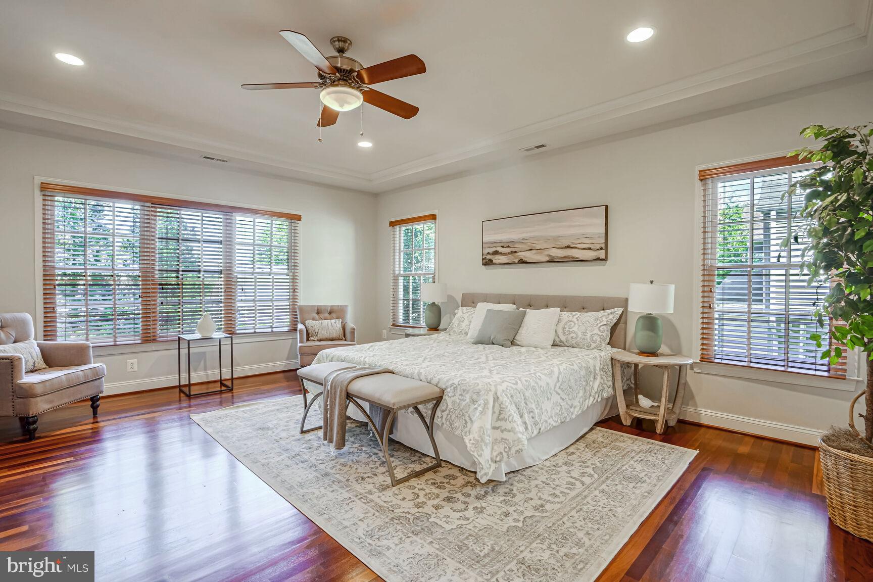 CHEVY CHASE - Residential