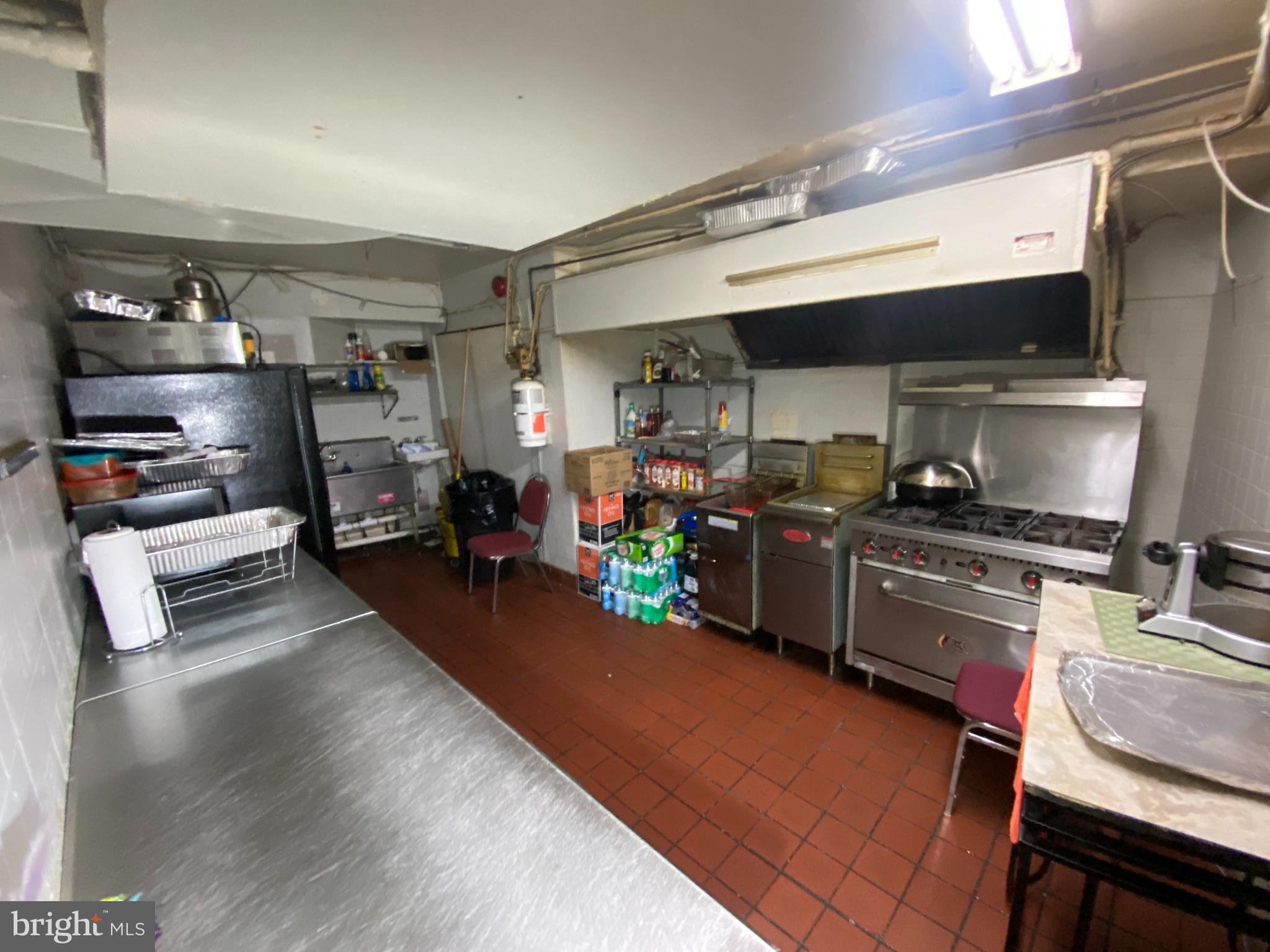 CHARLES VILLAGE - Commercial Sale