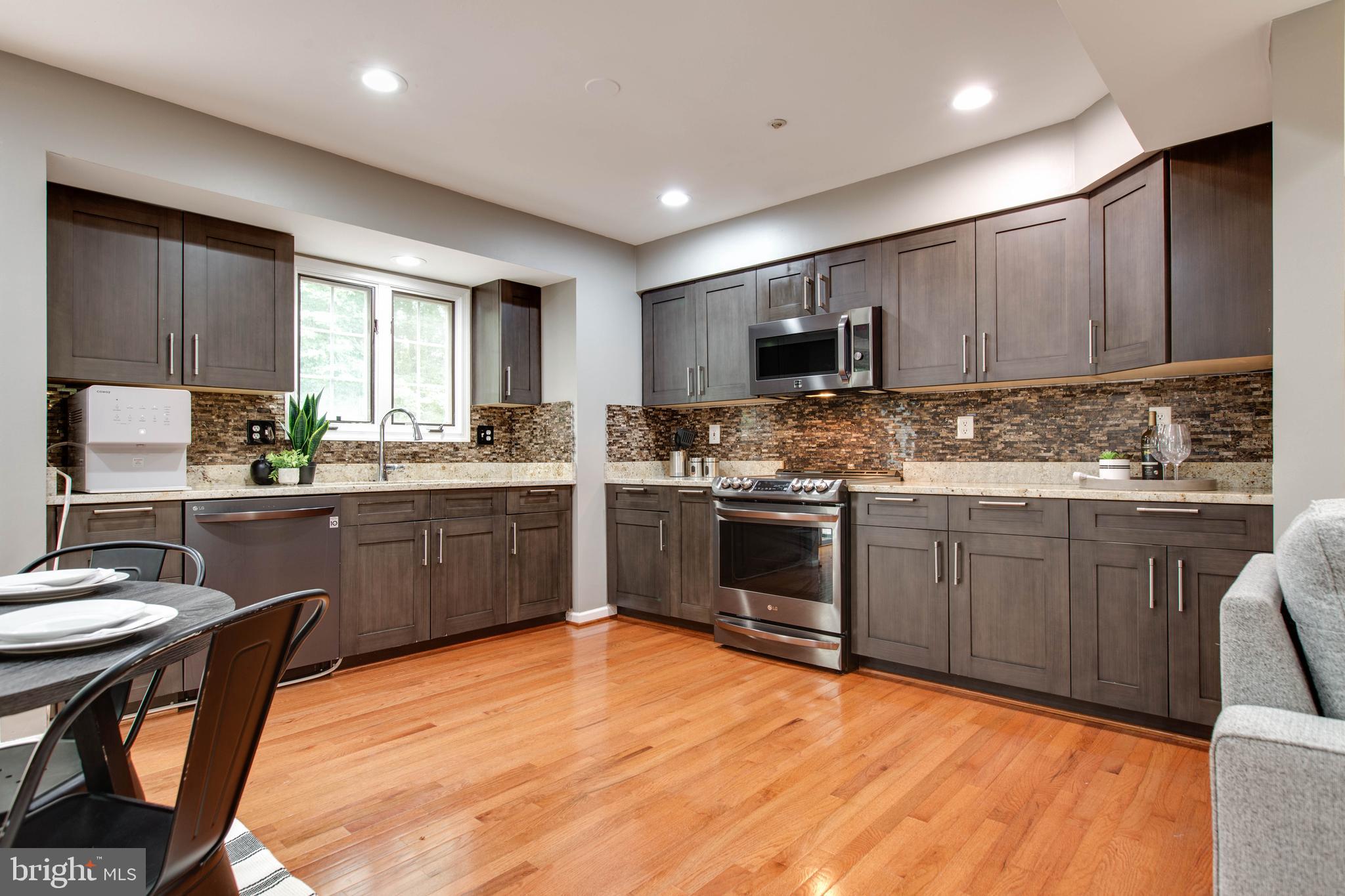 DORSEY SEARCH - Residential