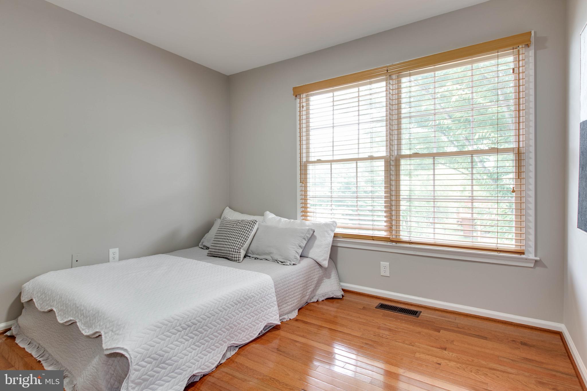 DORSEY SEARCH - Residential