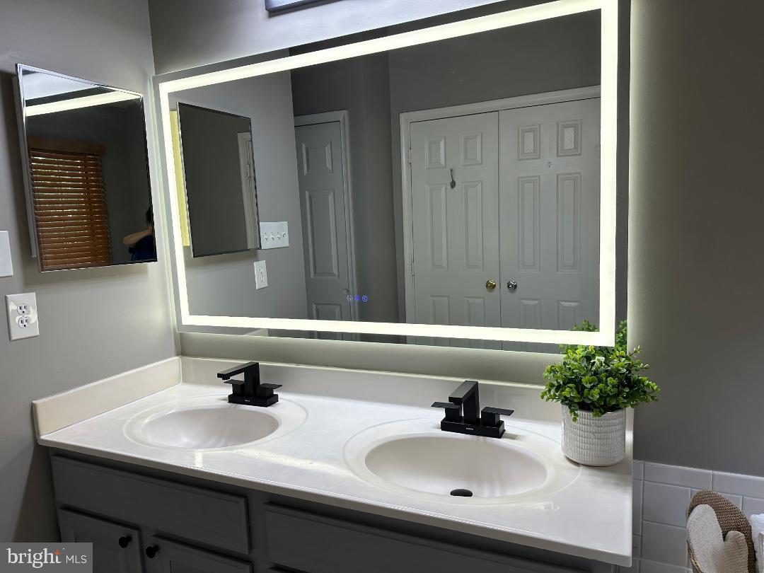 DORSEY SEARCH - Residential