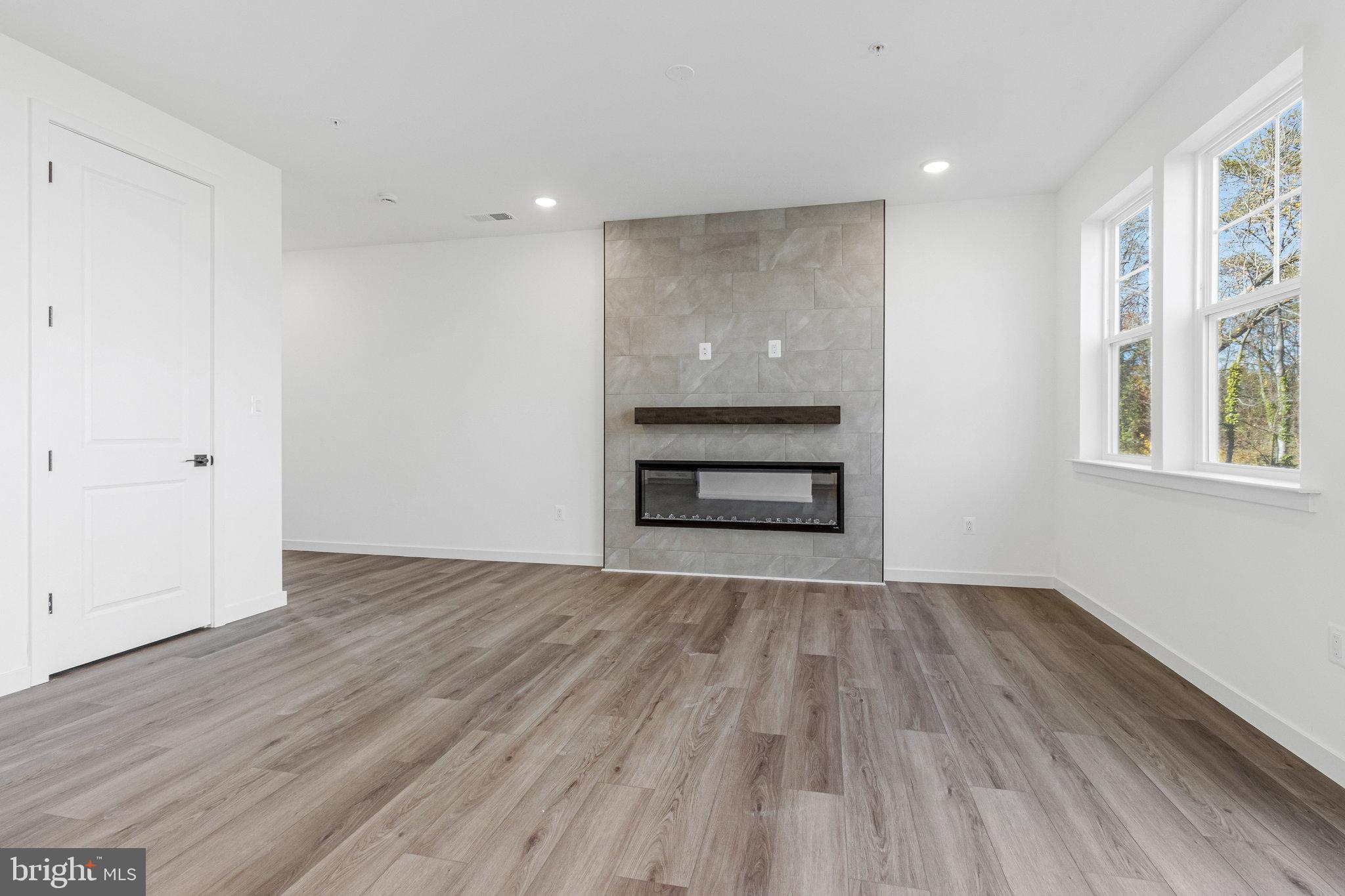ENCLAVE AT ARUNDEL HILLS - Residential