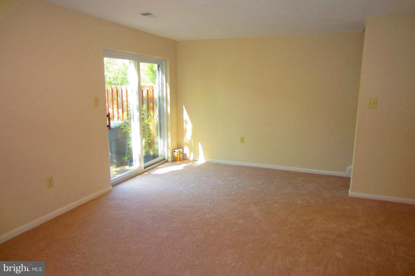LAKEPOINTE - Residential Lease