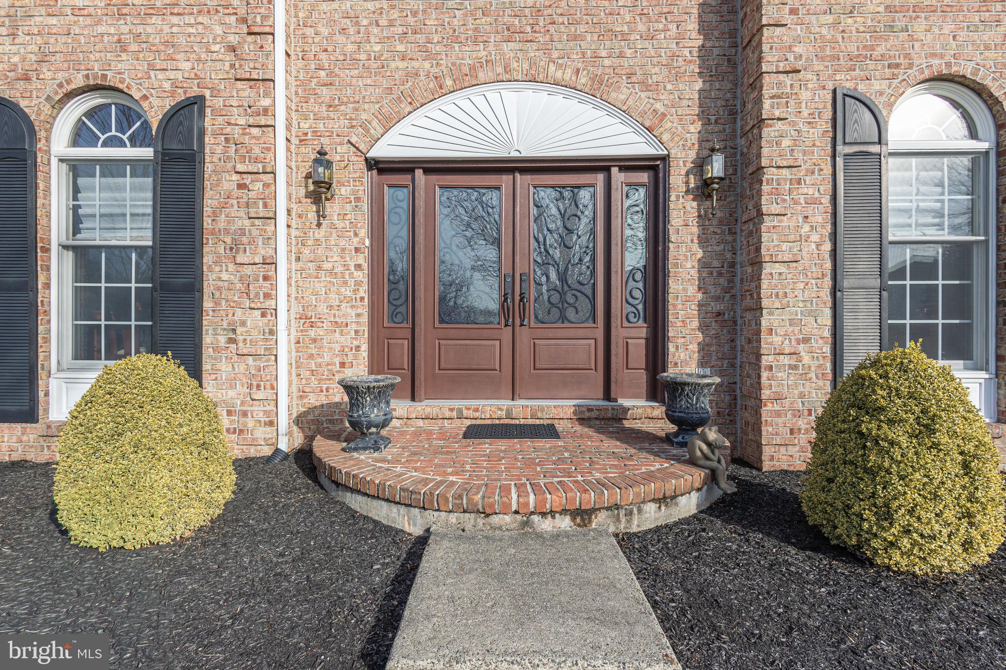 BRIDLE ESTATES - Residential