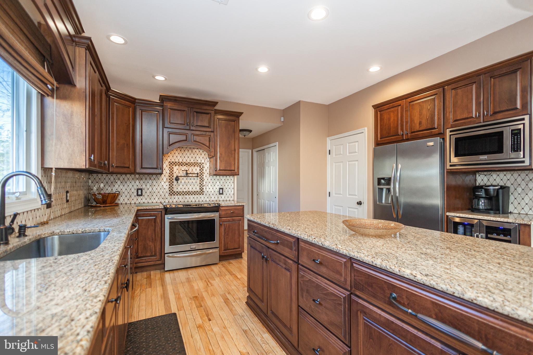 BRIDLE ESTATES - Residential