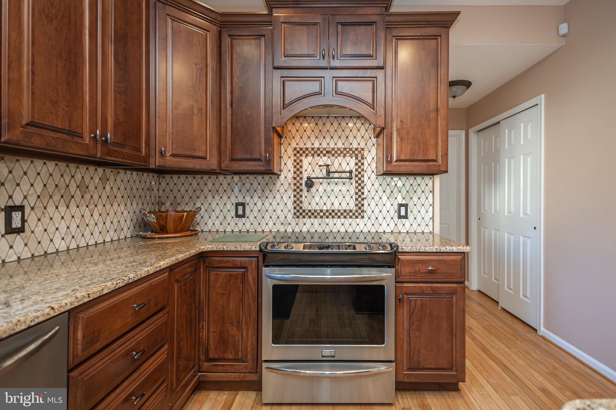 BRIDLE ESTATES - Residential