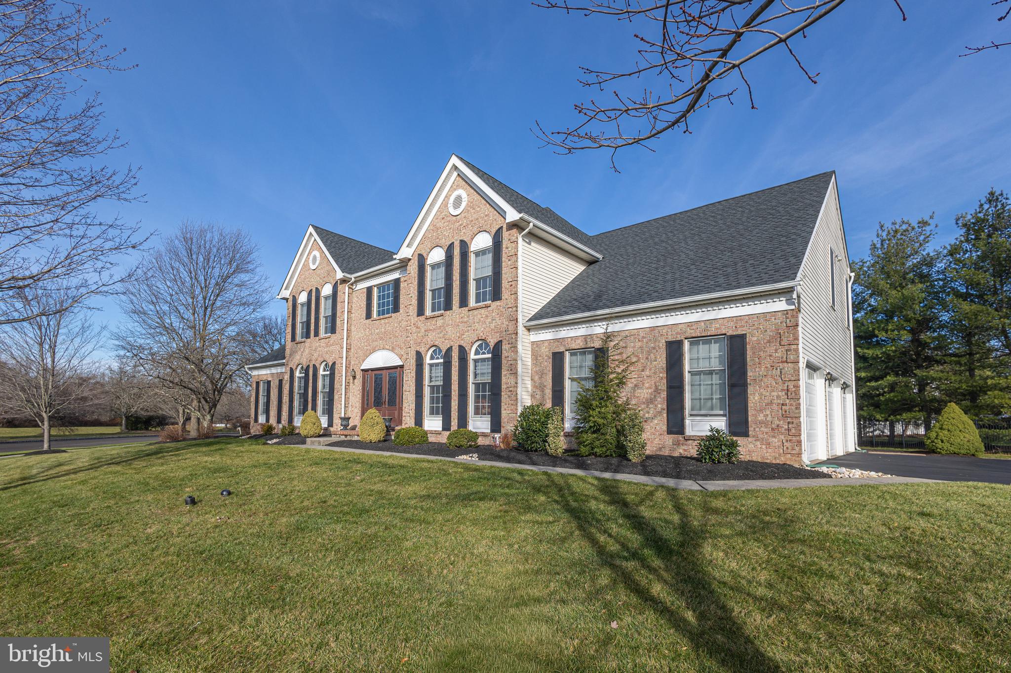 BRIDLE ESTATES - Residential