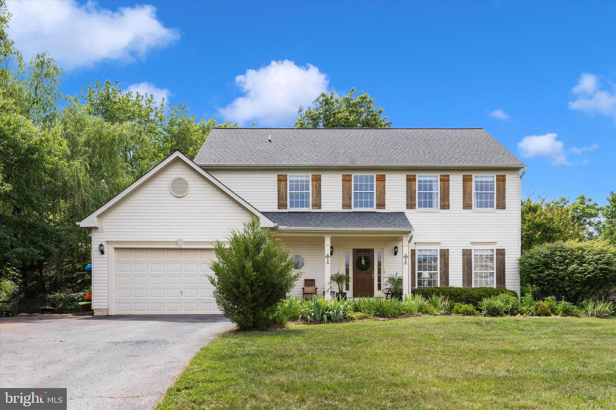 HUNTERS RUN - Residential