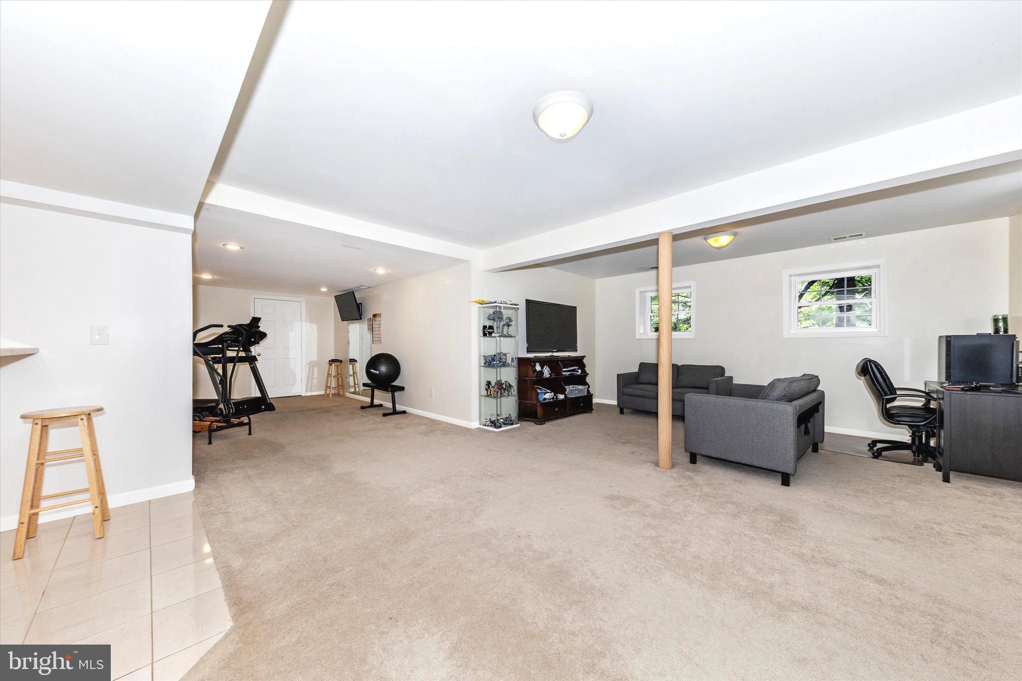 HUNTERS RUN - Residential