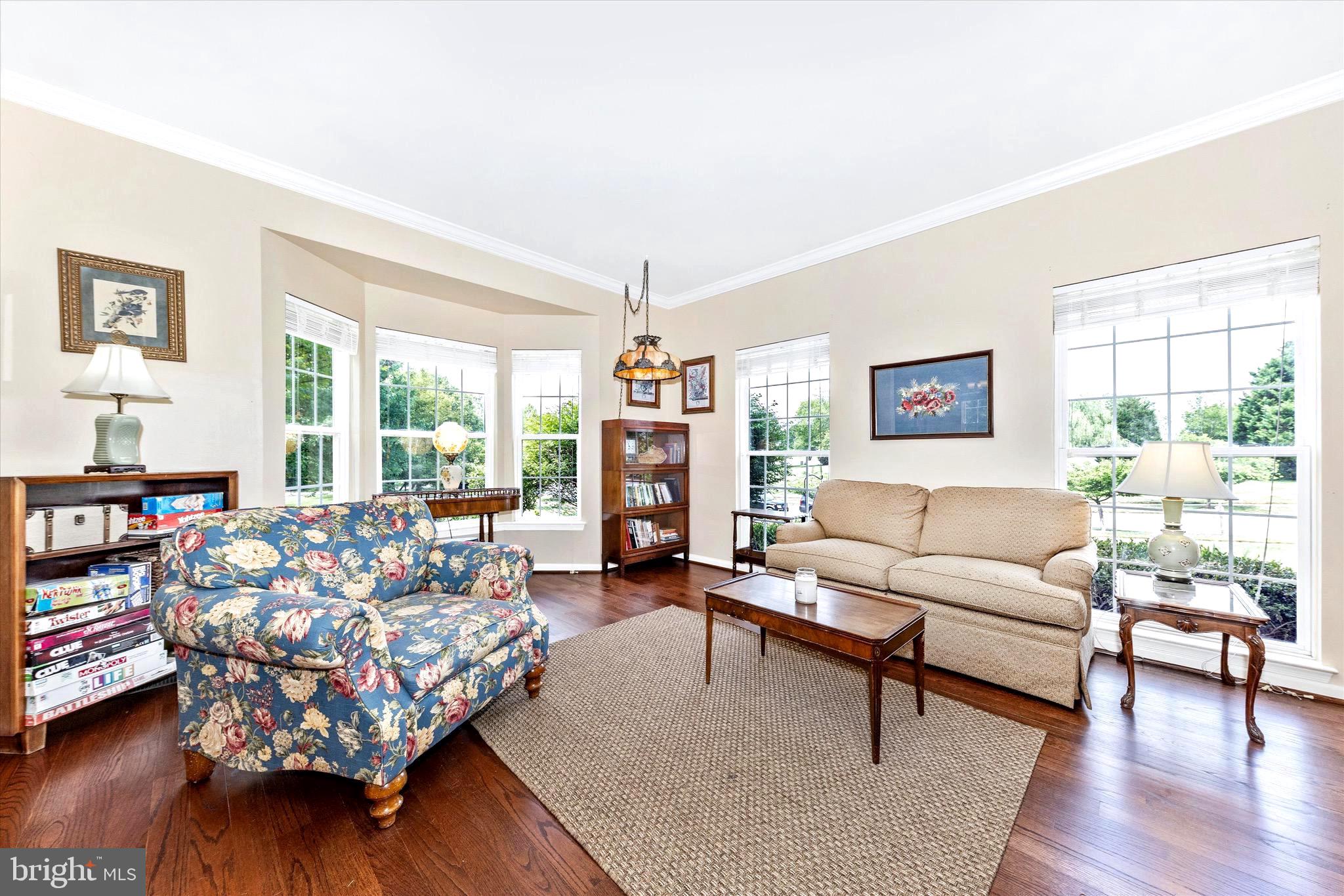 HUNTERS RUN - Residential