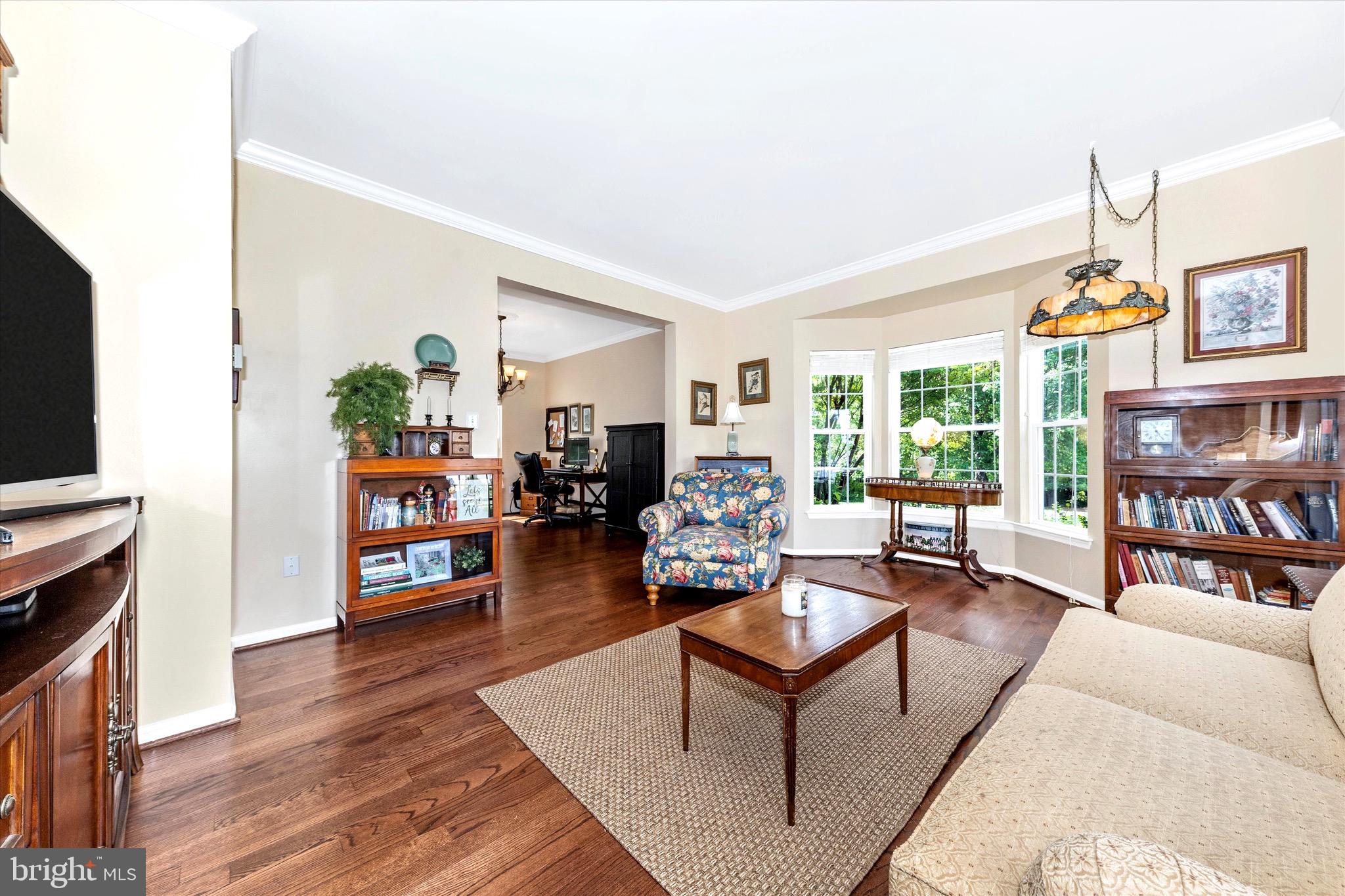 HUNTERS RUN - Residential