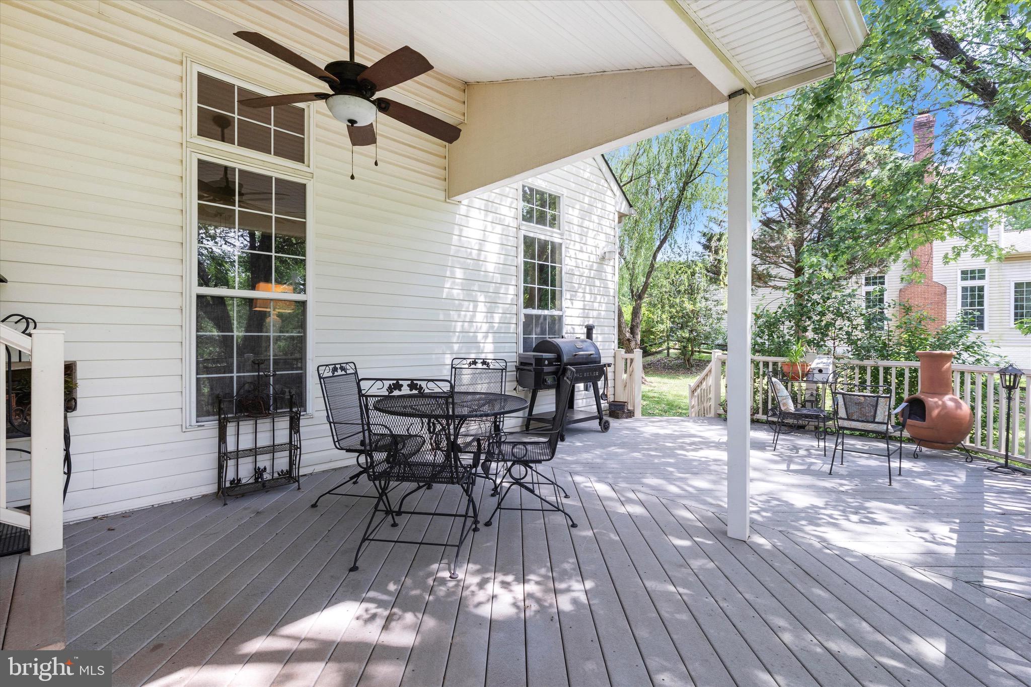 HUNTERS RUN - Residential