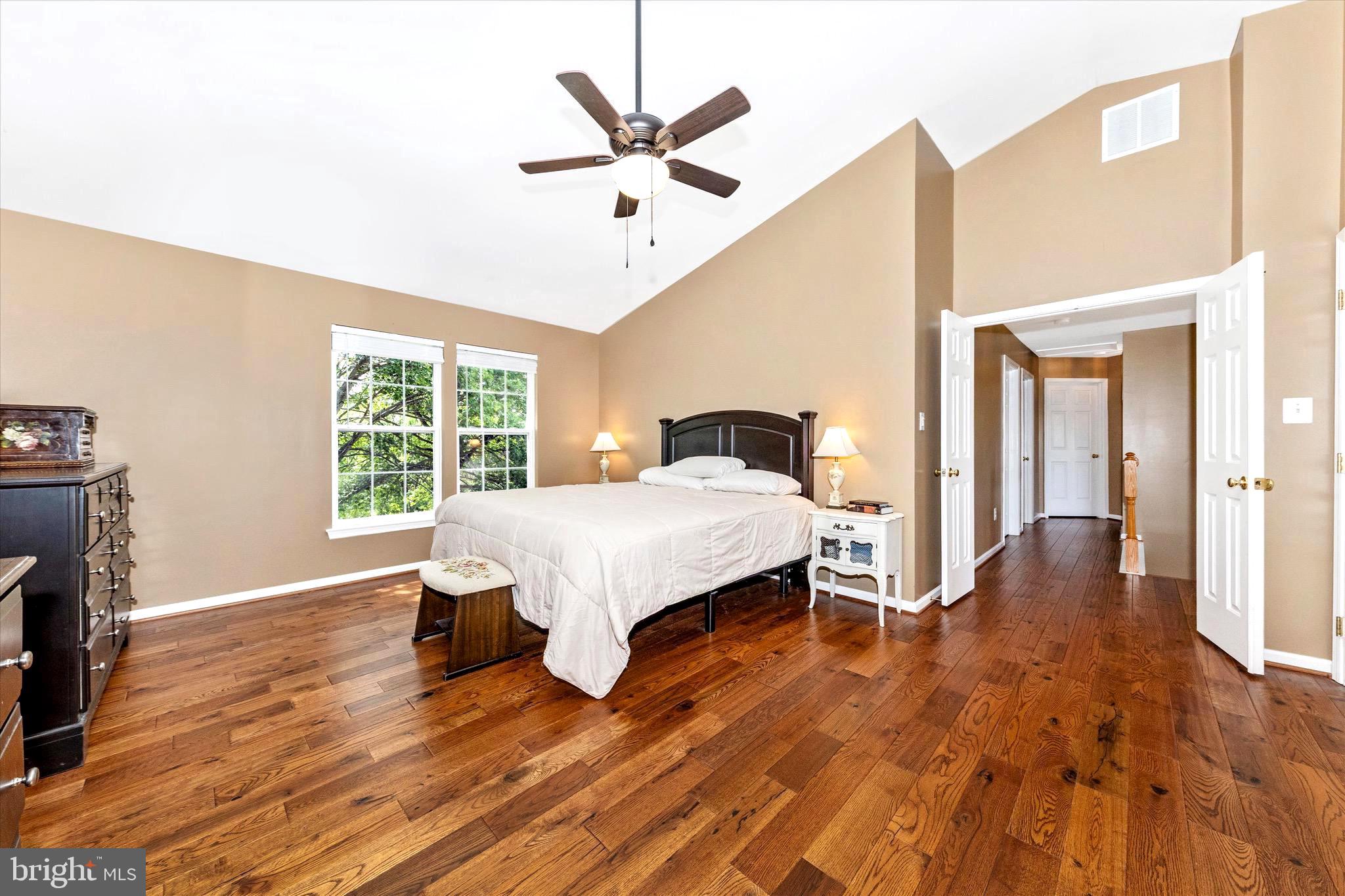 HUNTERS RUN - Residential