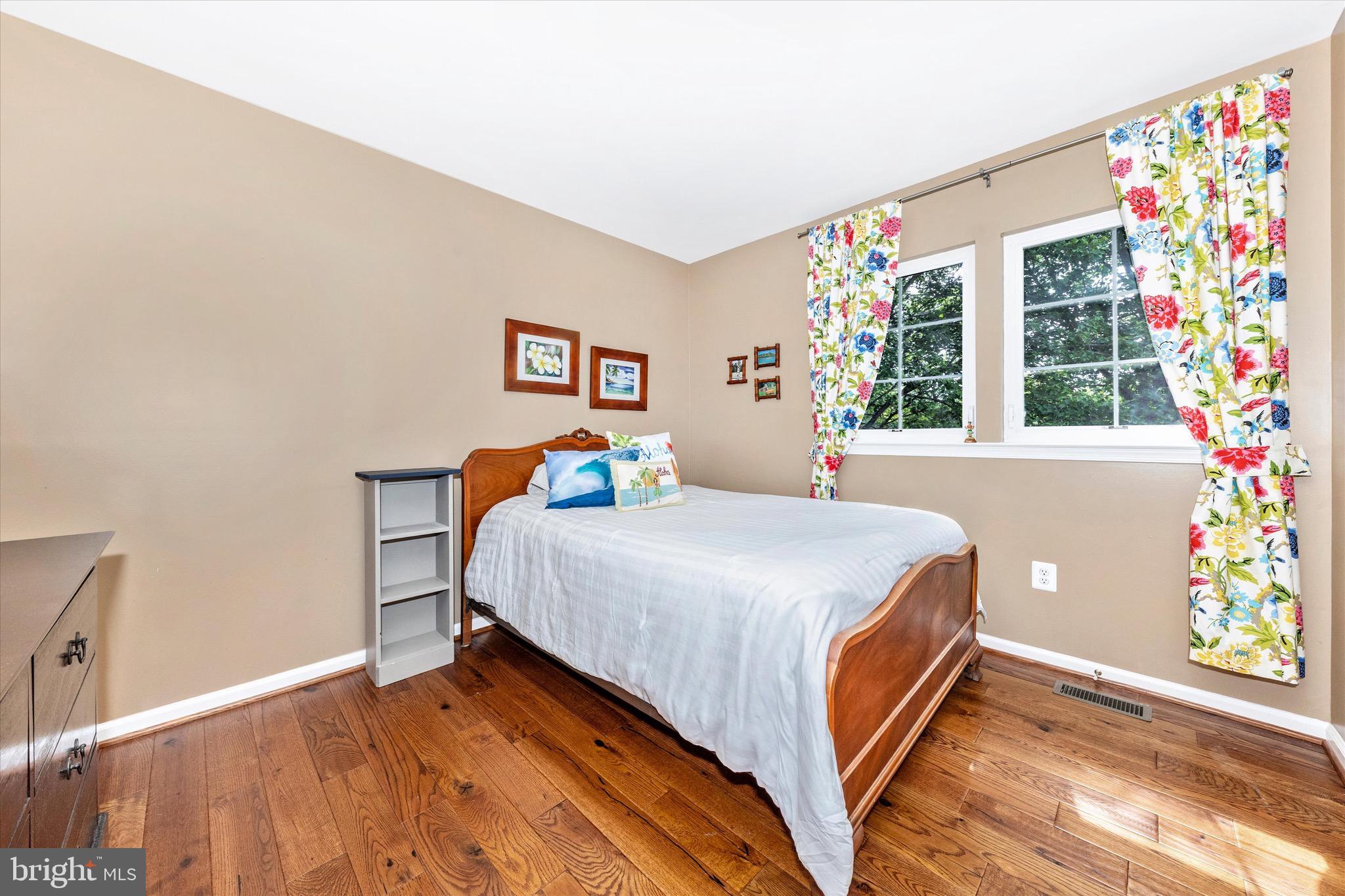 HUNTERS RUN - Residential