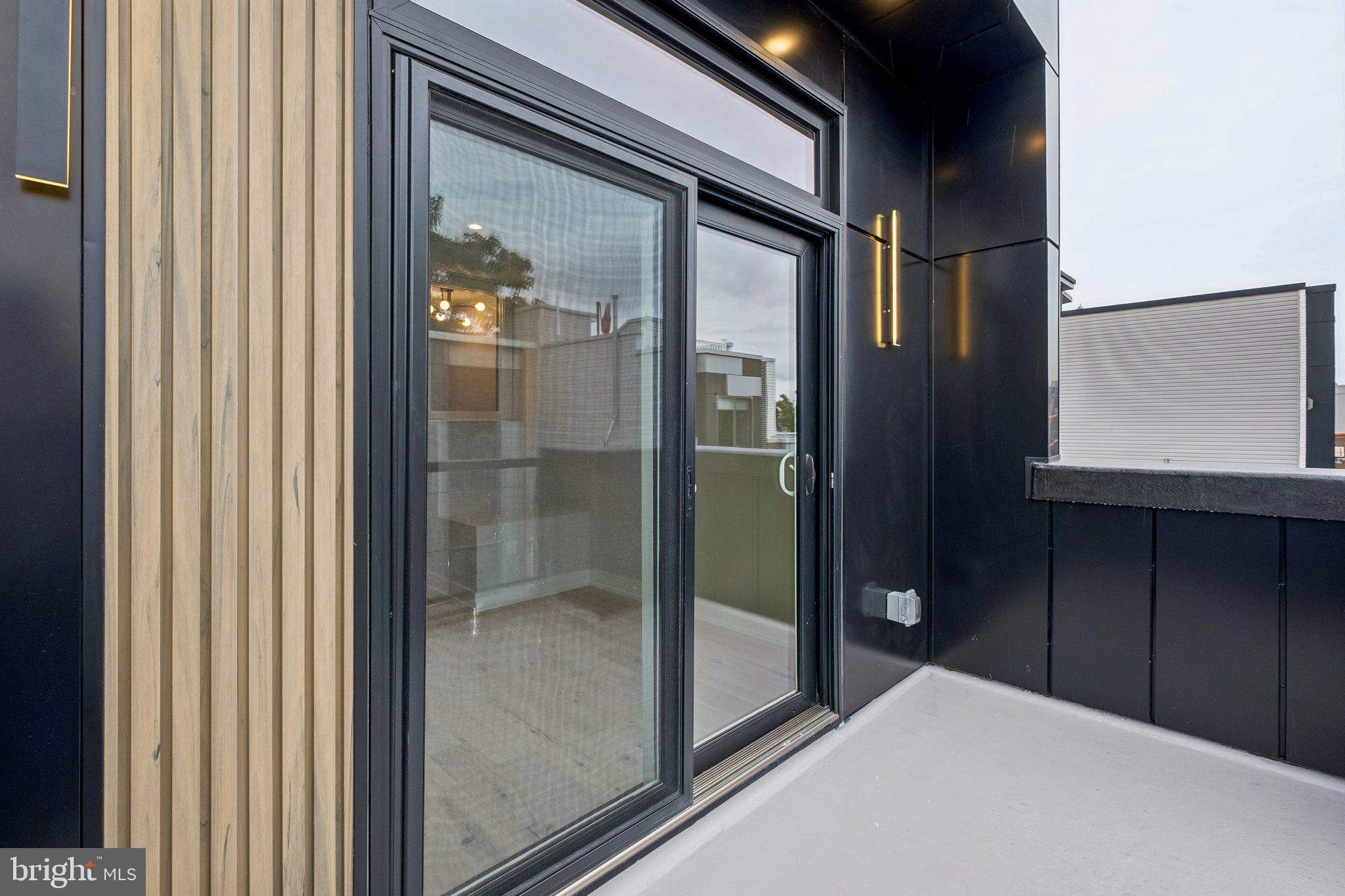 POINT BREEZE - Residential