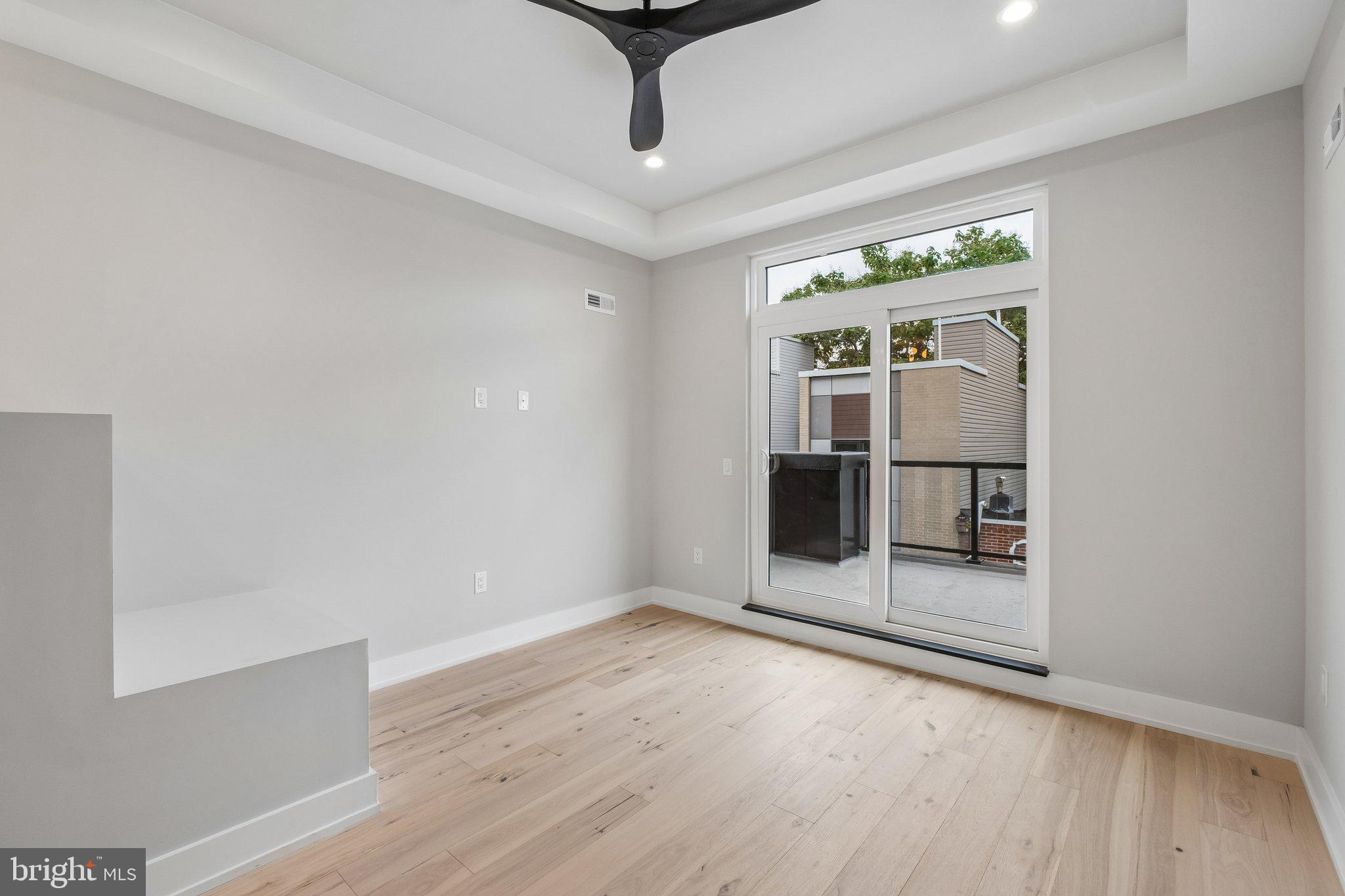 POINT BREEZE - Residential