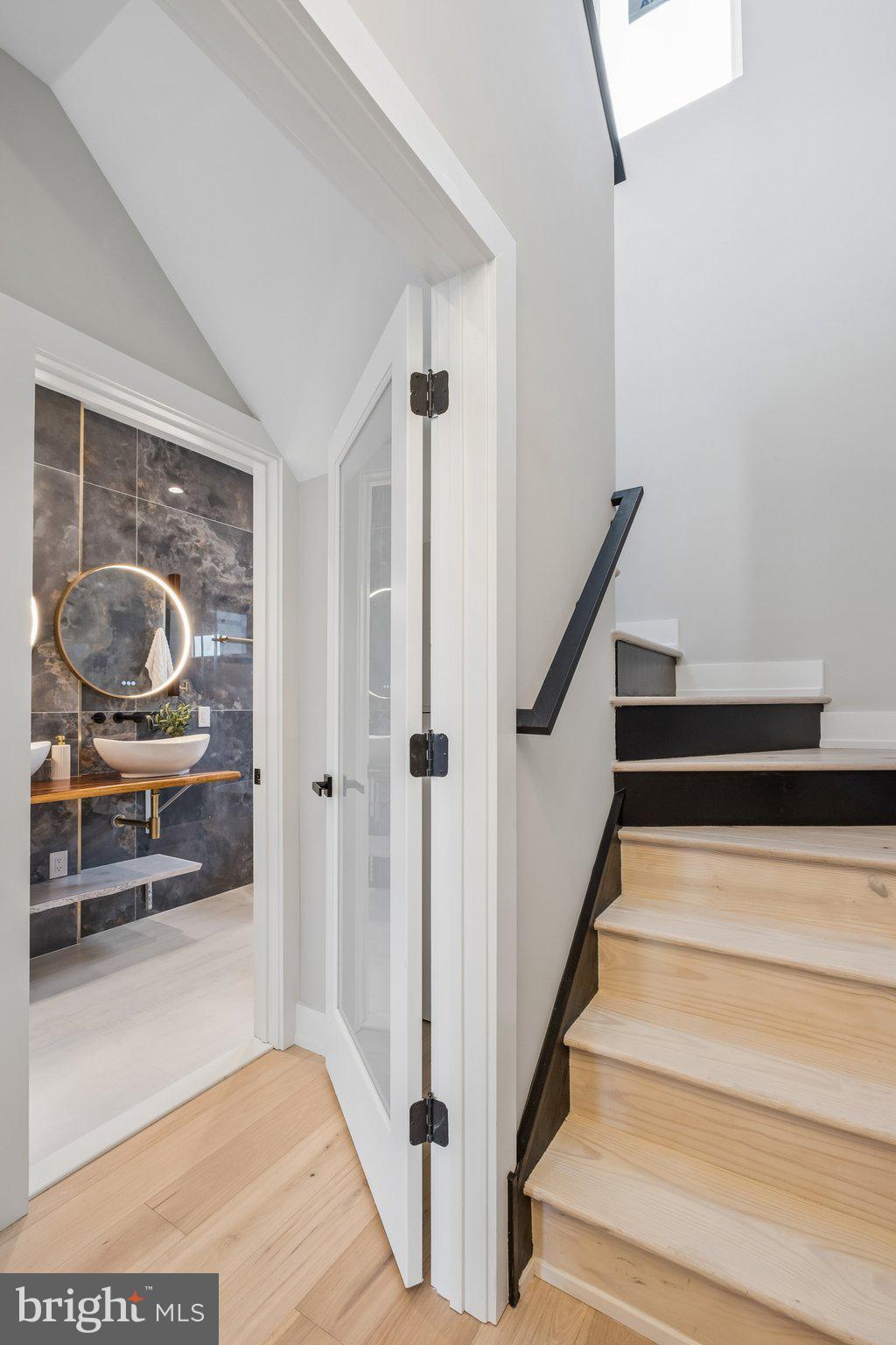 POINT BREEZE - Residential