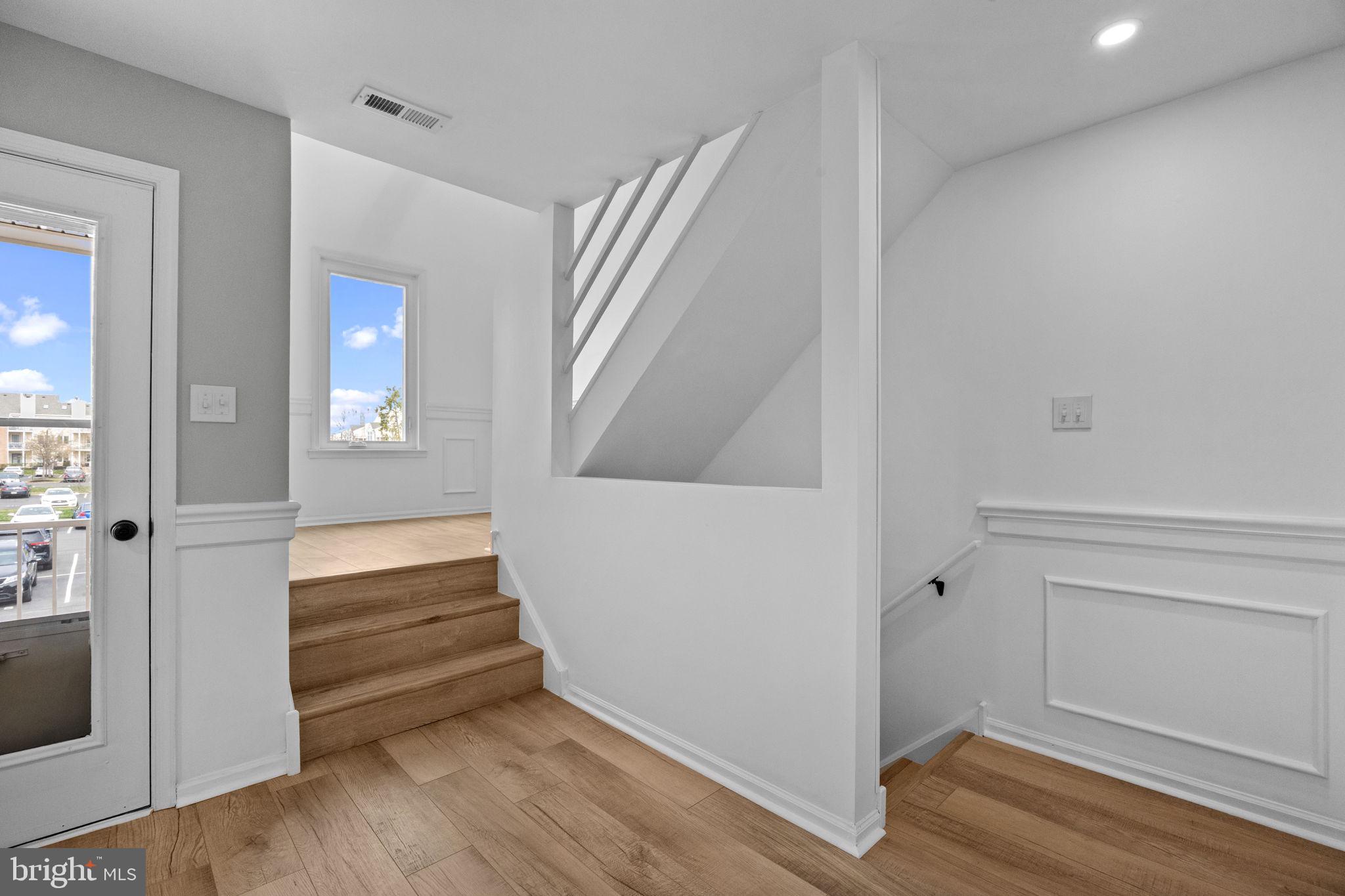 CRESTWOOD CONDO - Residential Lease