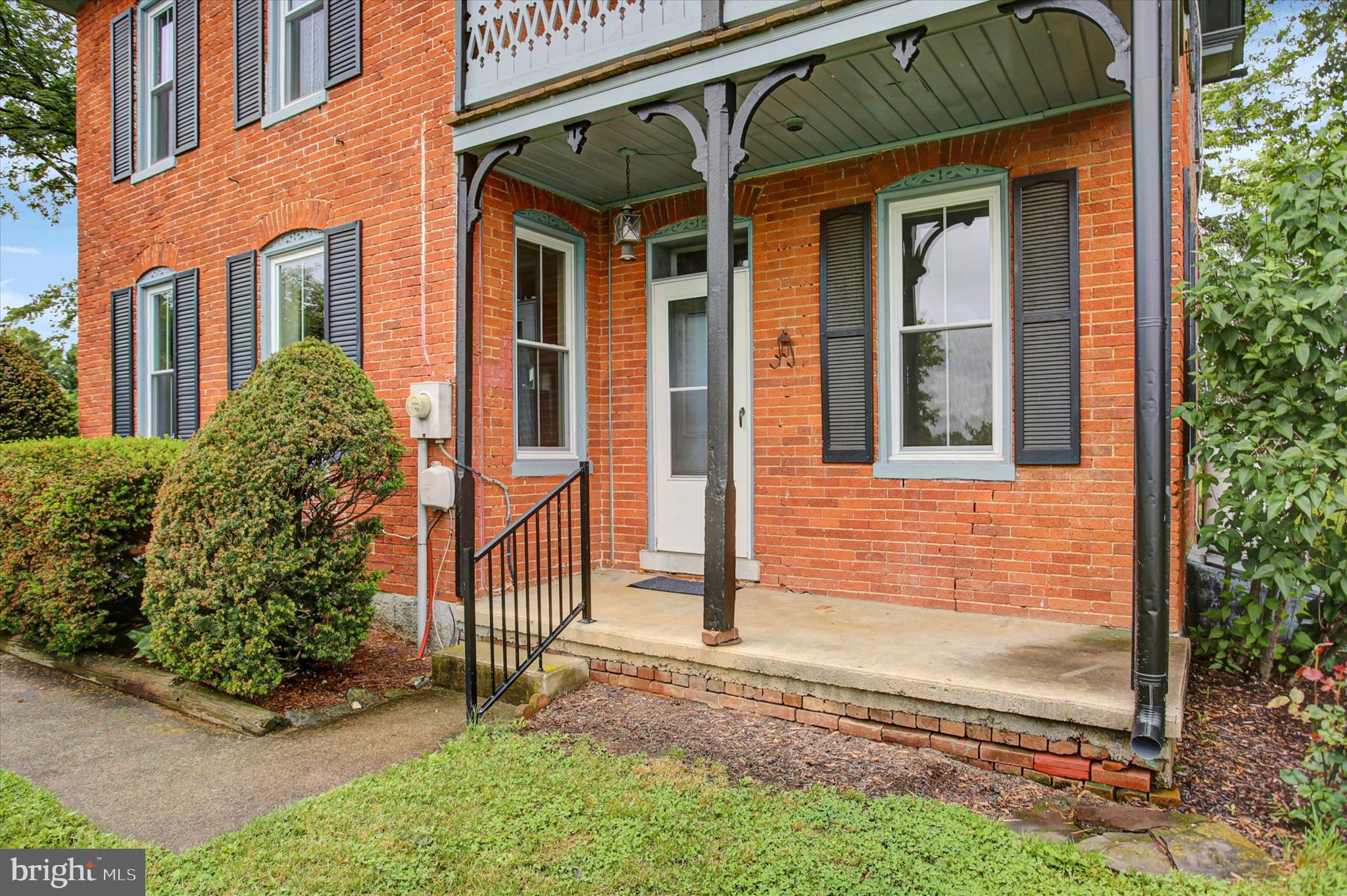BROOKSIDE - Residential
