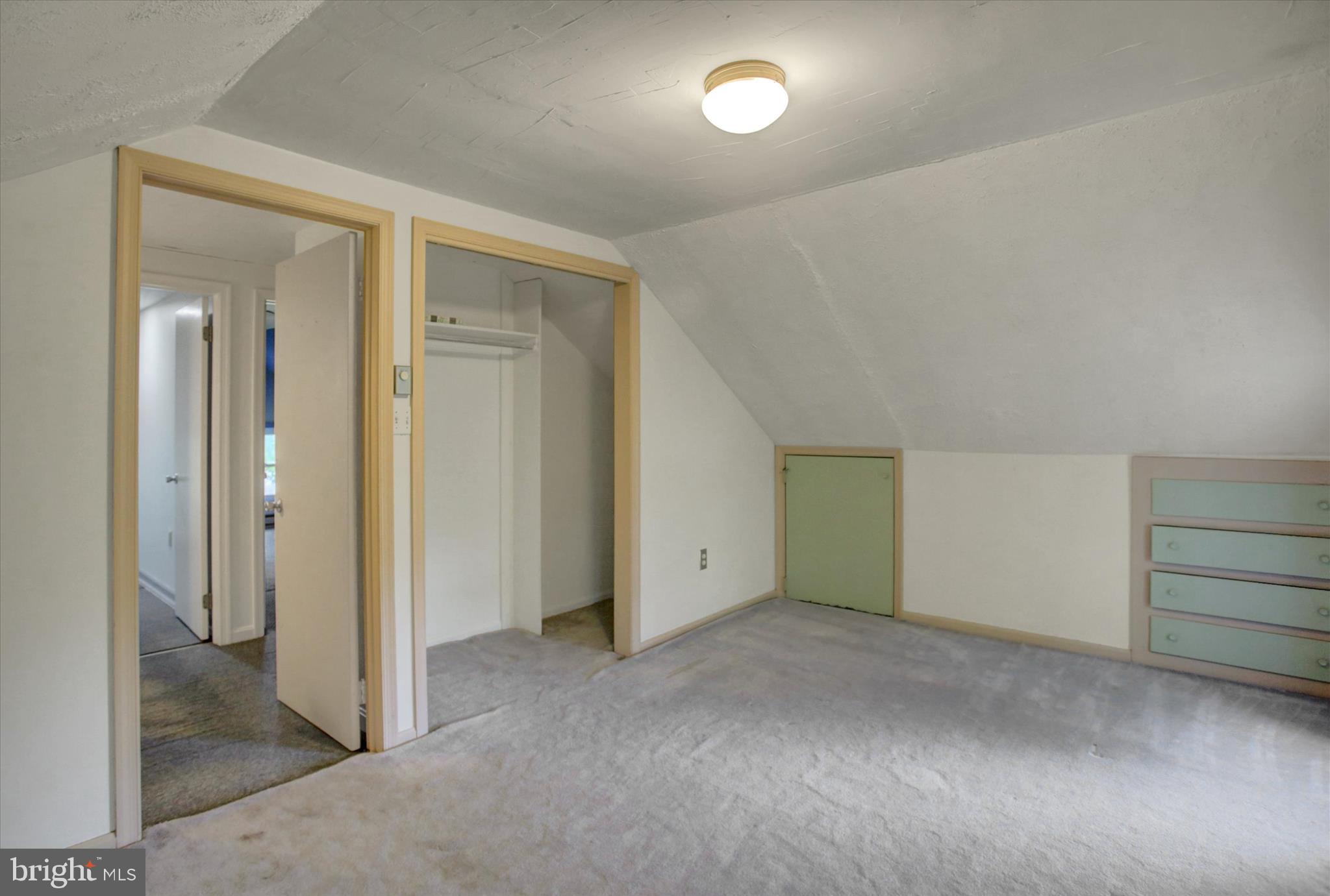 BROOKSIDE - Residential