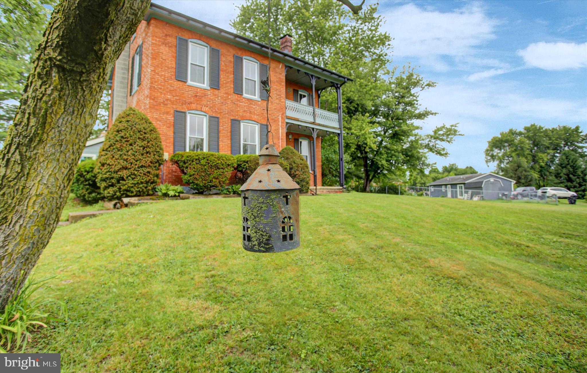 BROOKSIDE - Residential