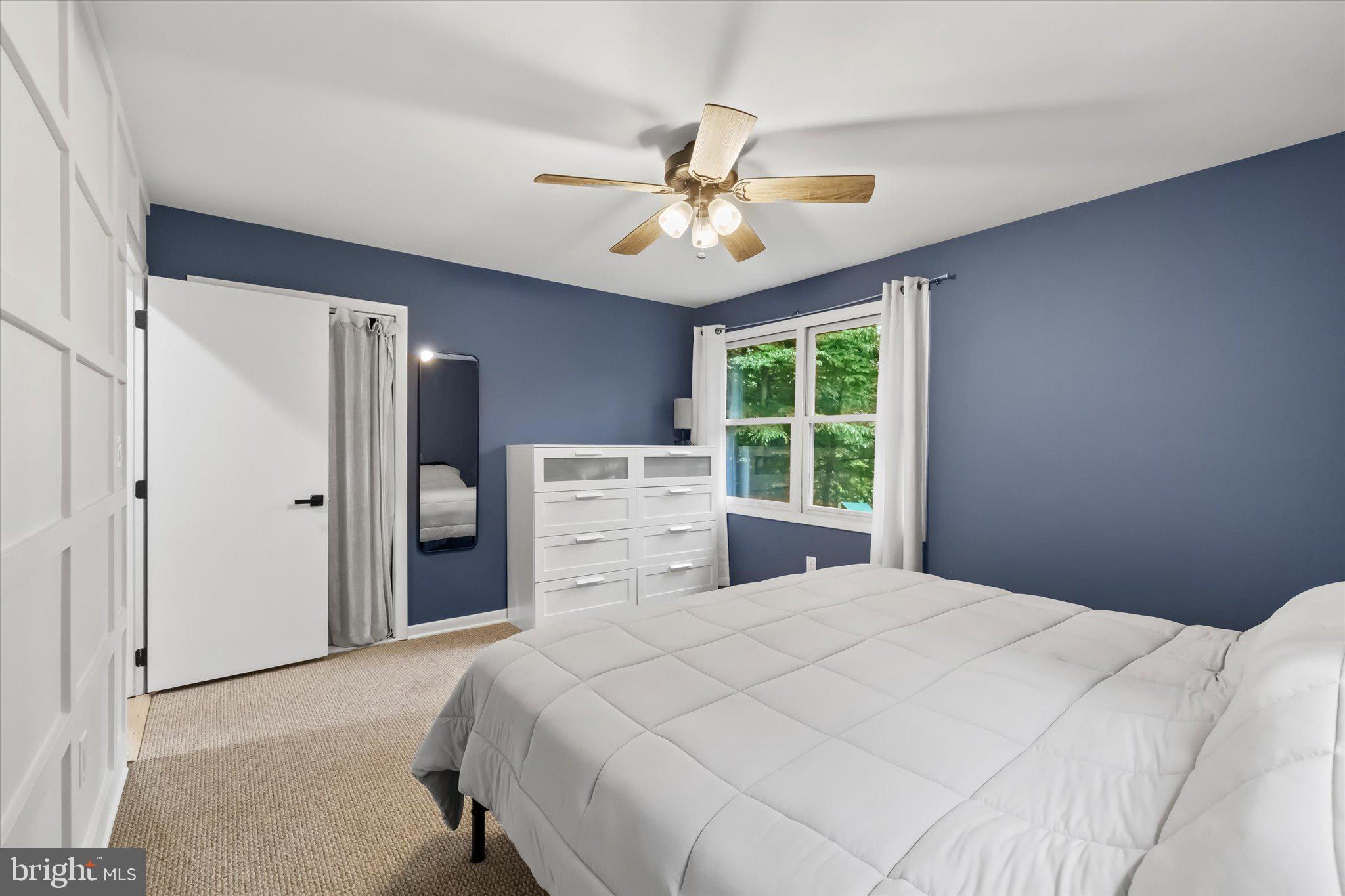 PRESIDENTIAL LAKES - Residential