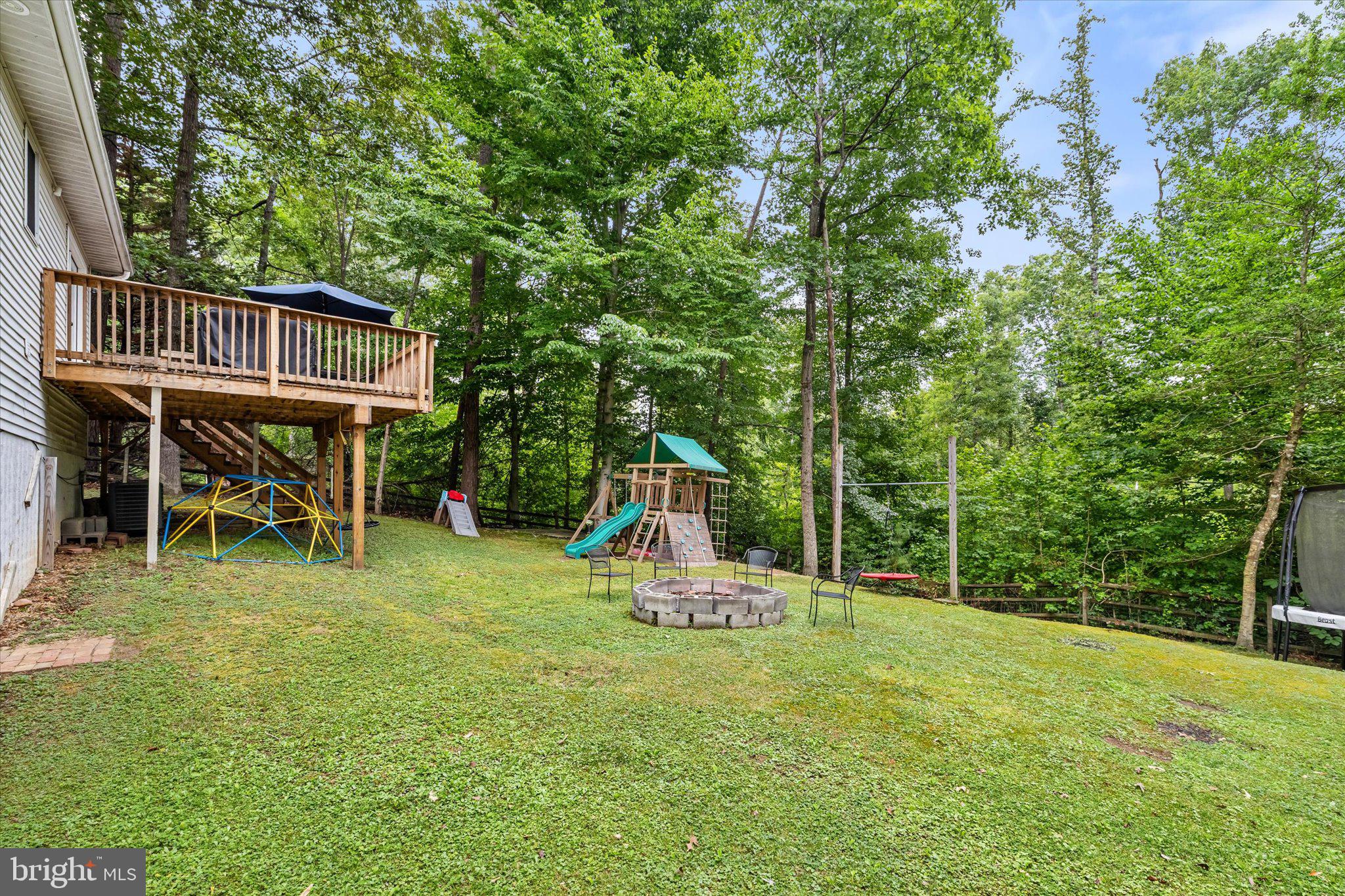 PRESIDENTIAL LAKES - Residential
