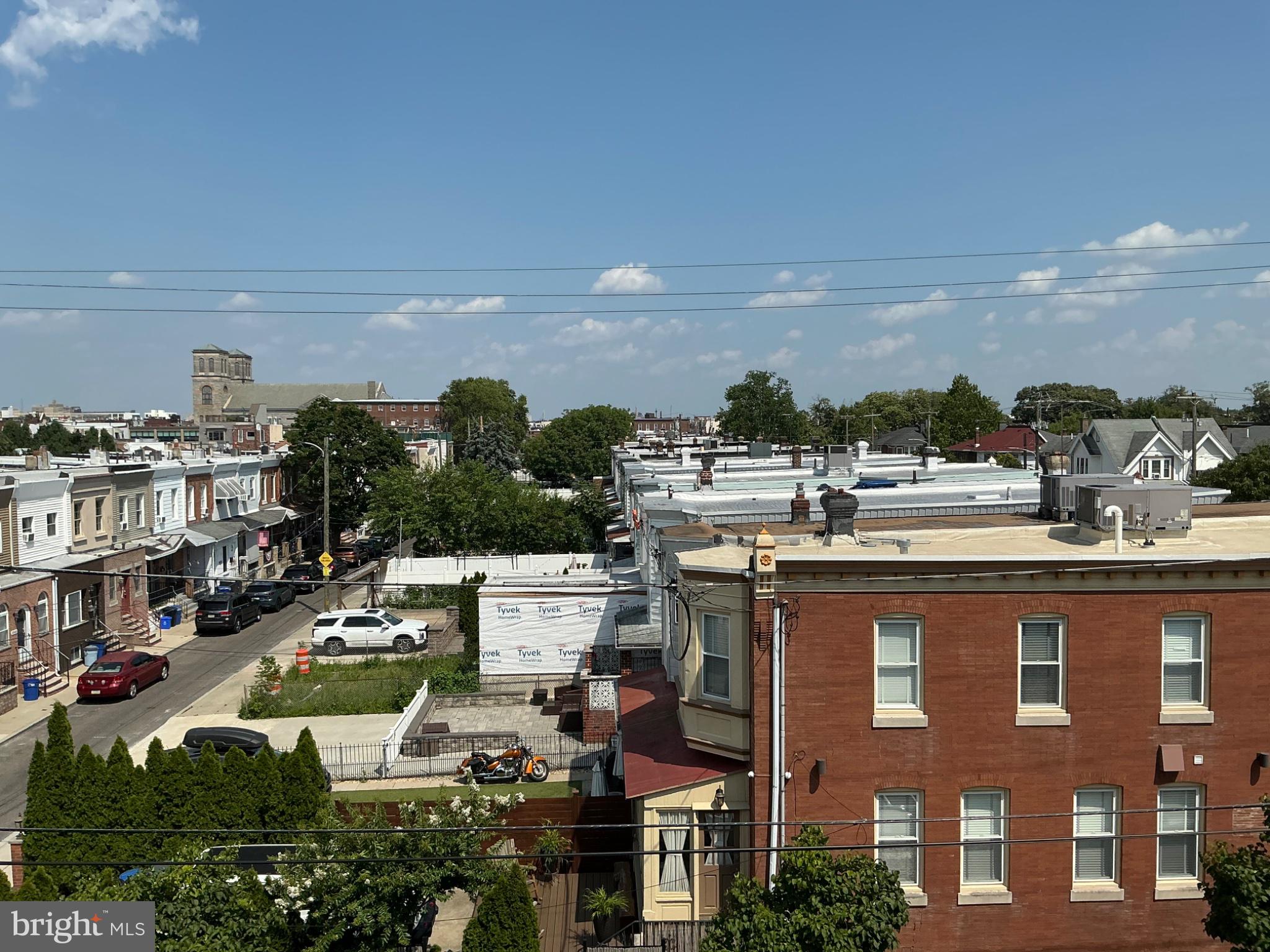 GIRARD ESTATES - Residential