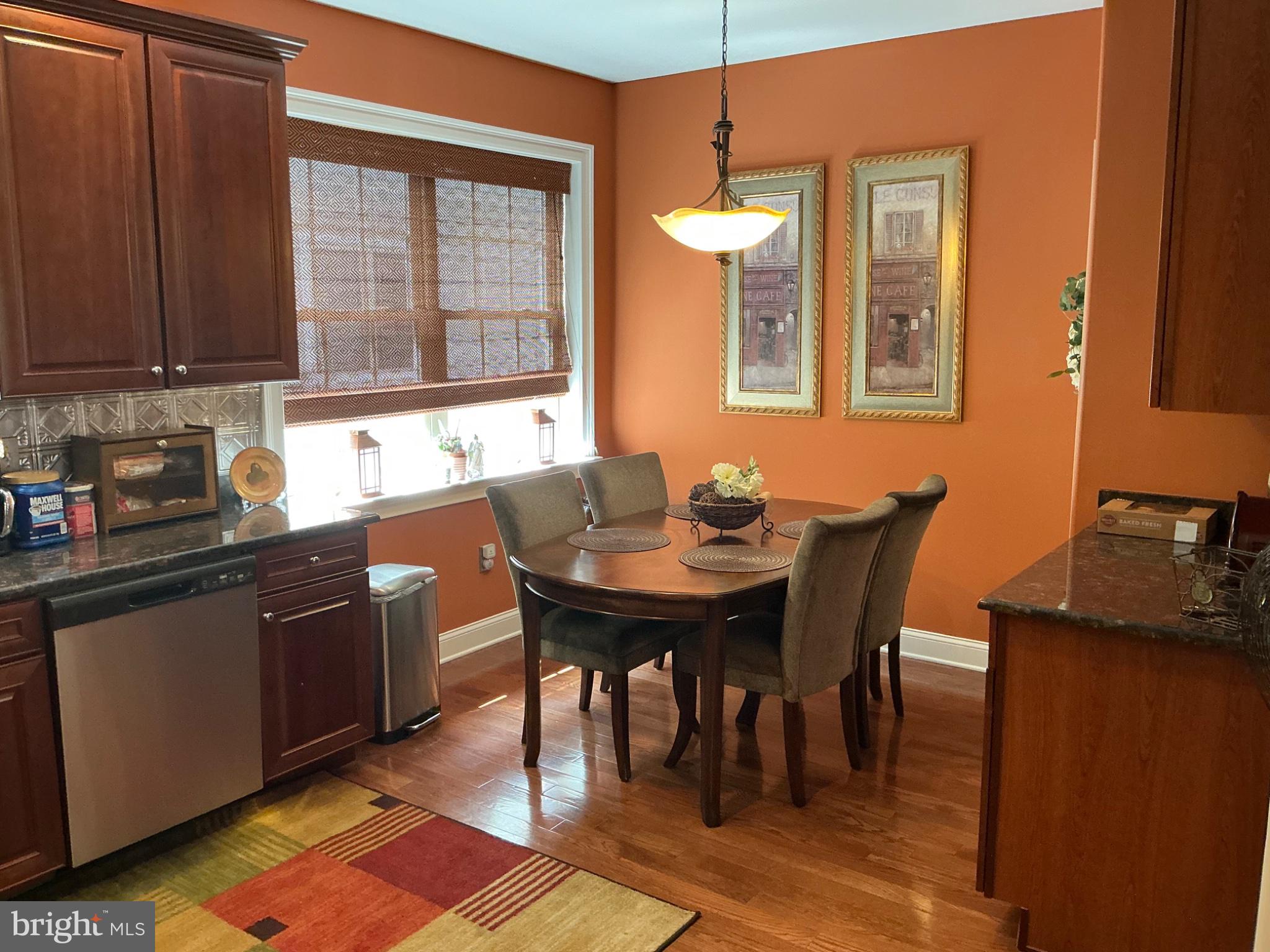 GIRARD ESTATES - Residential