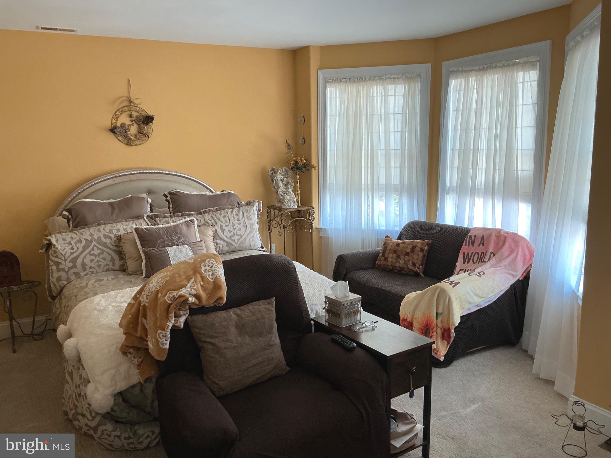 GIRARD ESTATES - Residential