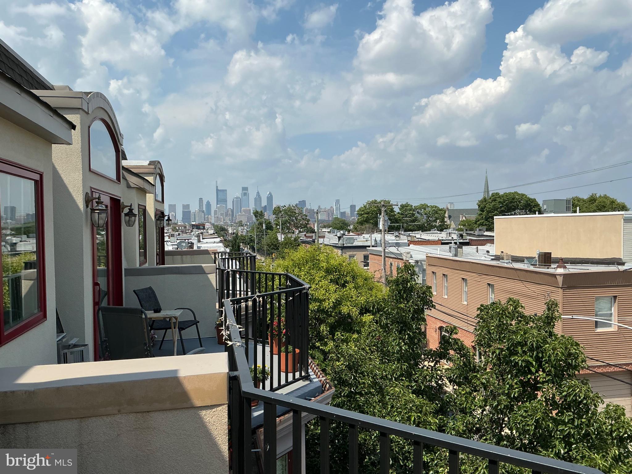 GIRARD ESTATES - Residential