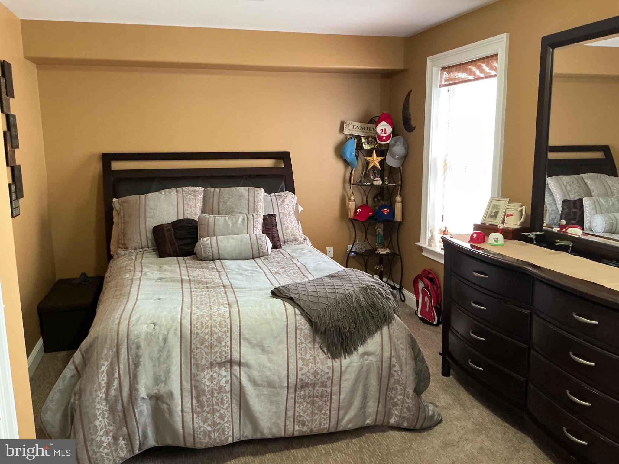 GIRARD ESTATES - Residential