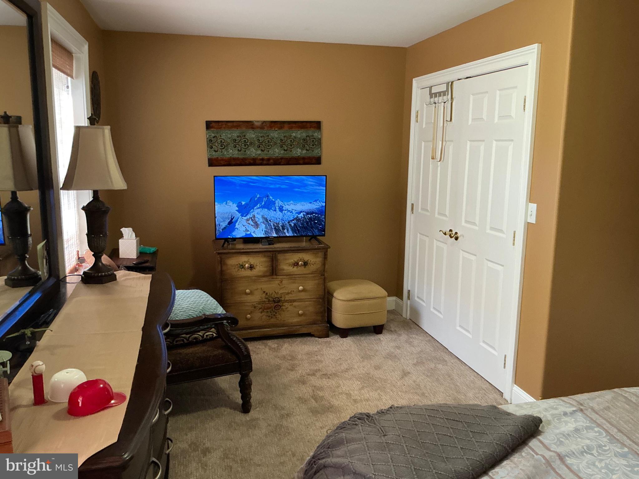 GIRARD ESTATES - Residential