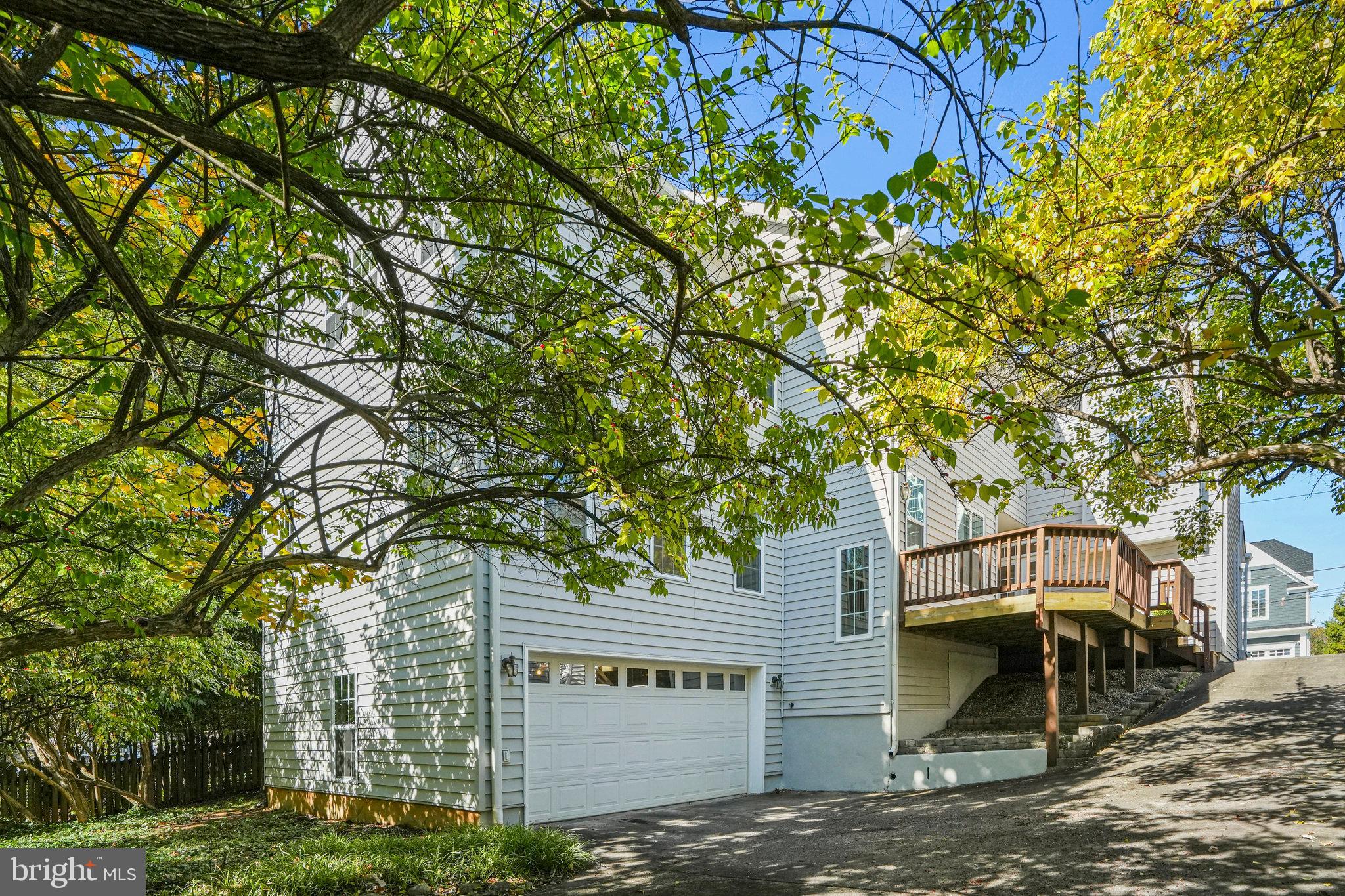 HUNTINGTON TERRACE - Residential