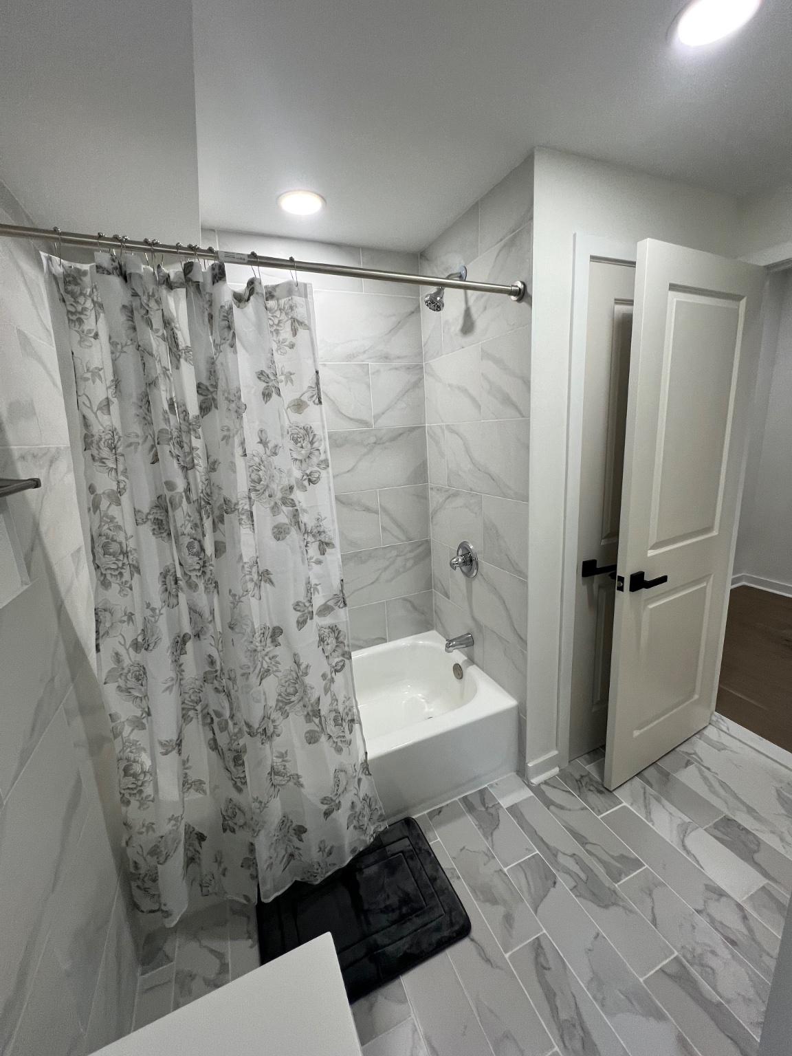 KENSINGTON - Residential