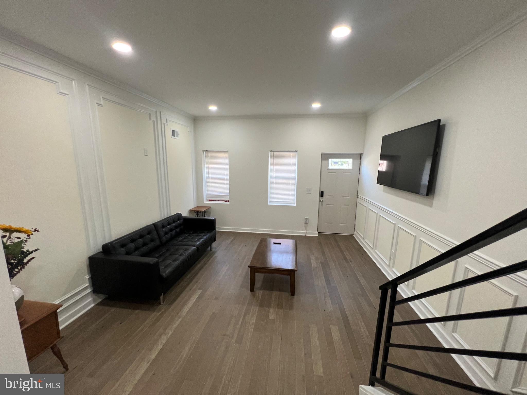 KENSINGTON - Residential