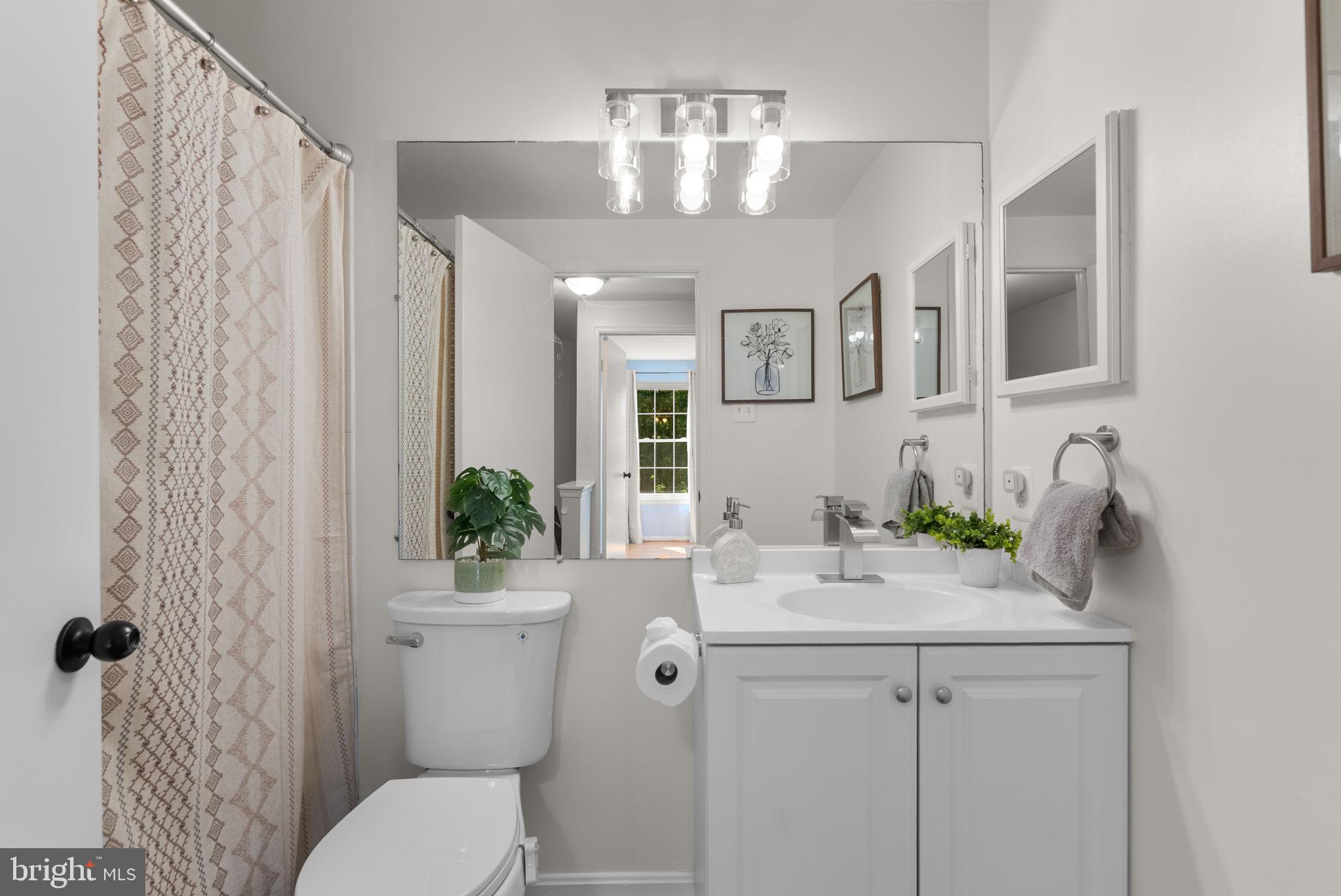 HALLOWELL - Residential