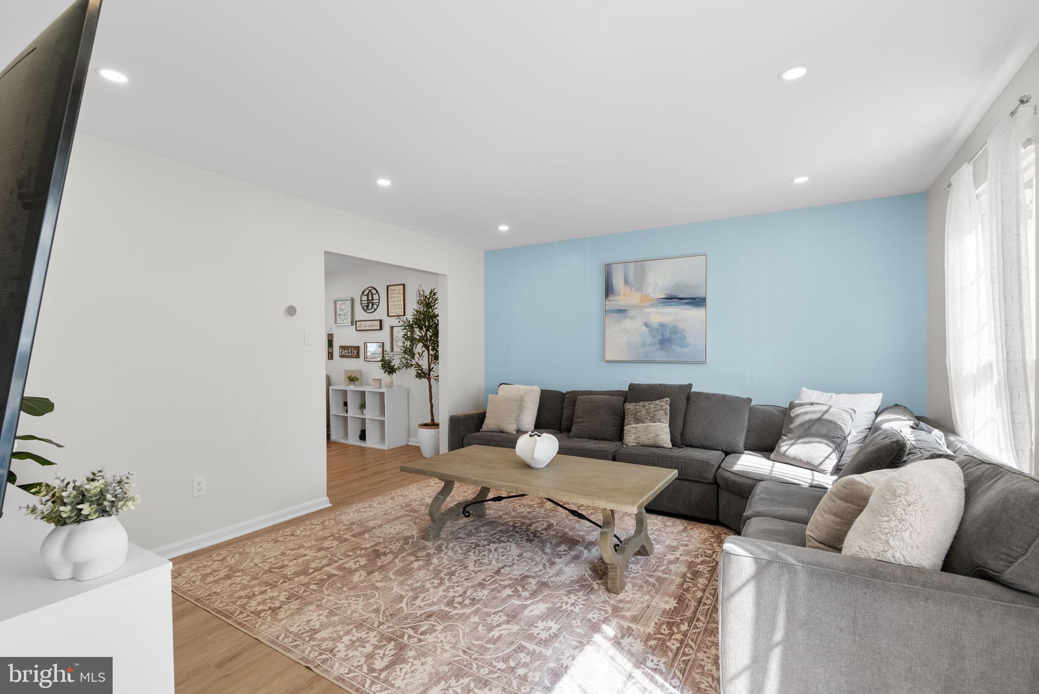 HALLOWELL - Residential