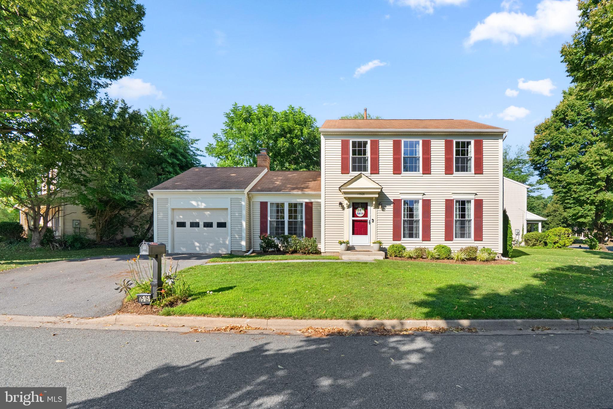 HALLOWELL - Residential