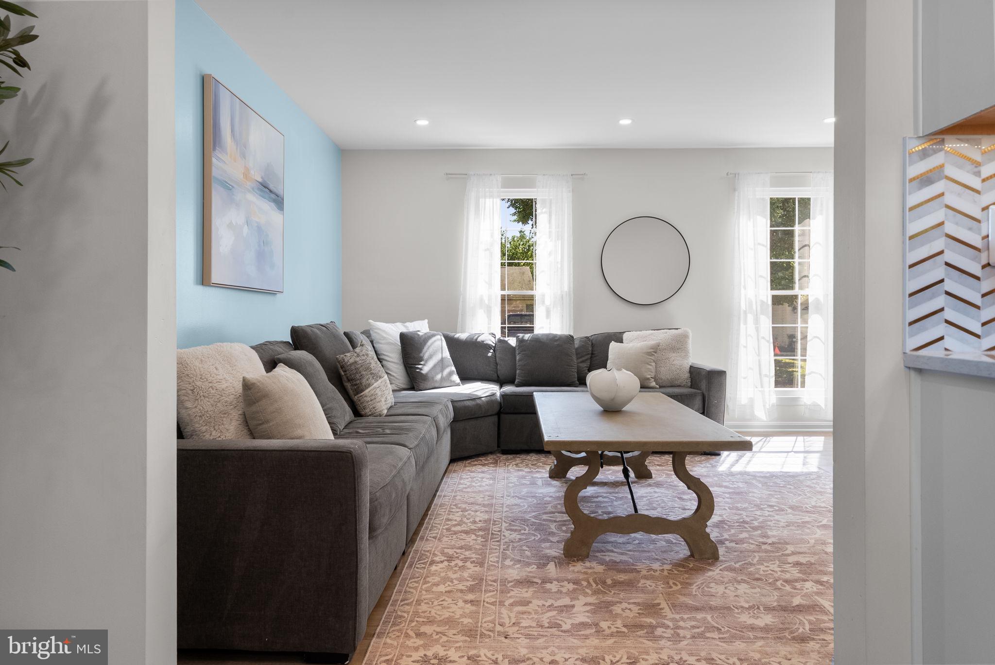 HALLOWELL - Residential