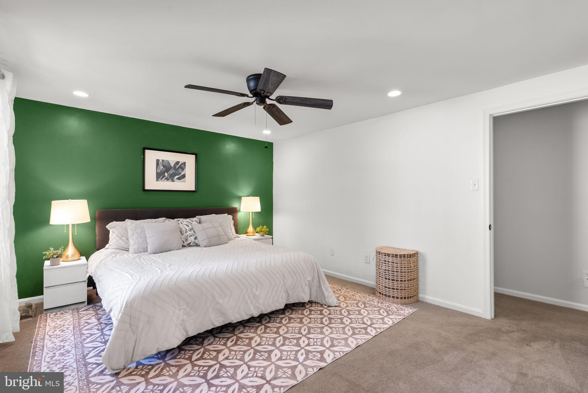 HALLOWELL - Residential