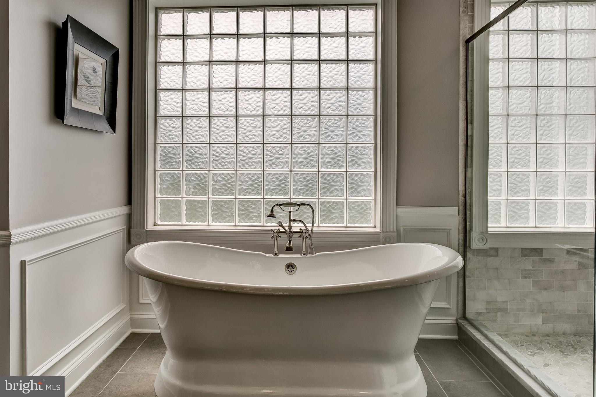 BOWLEYS QUARTERS - Residential