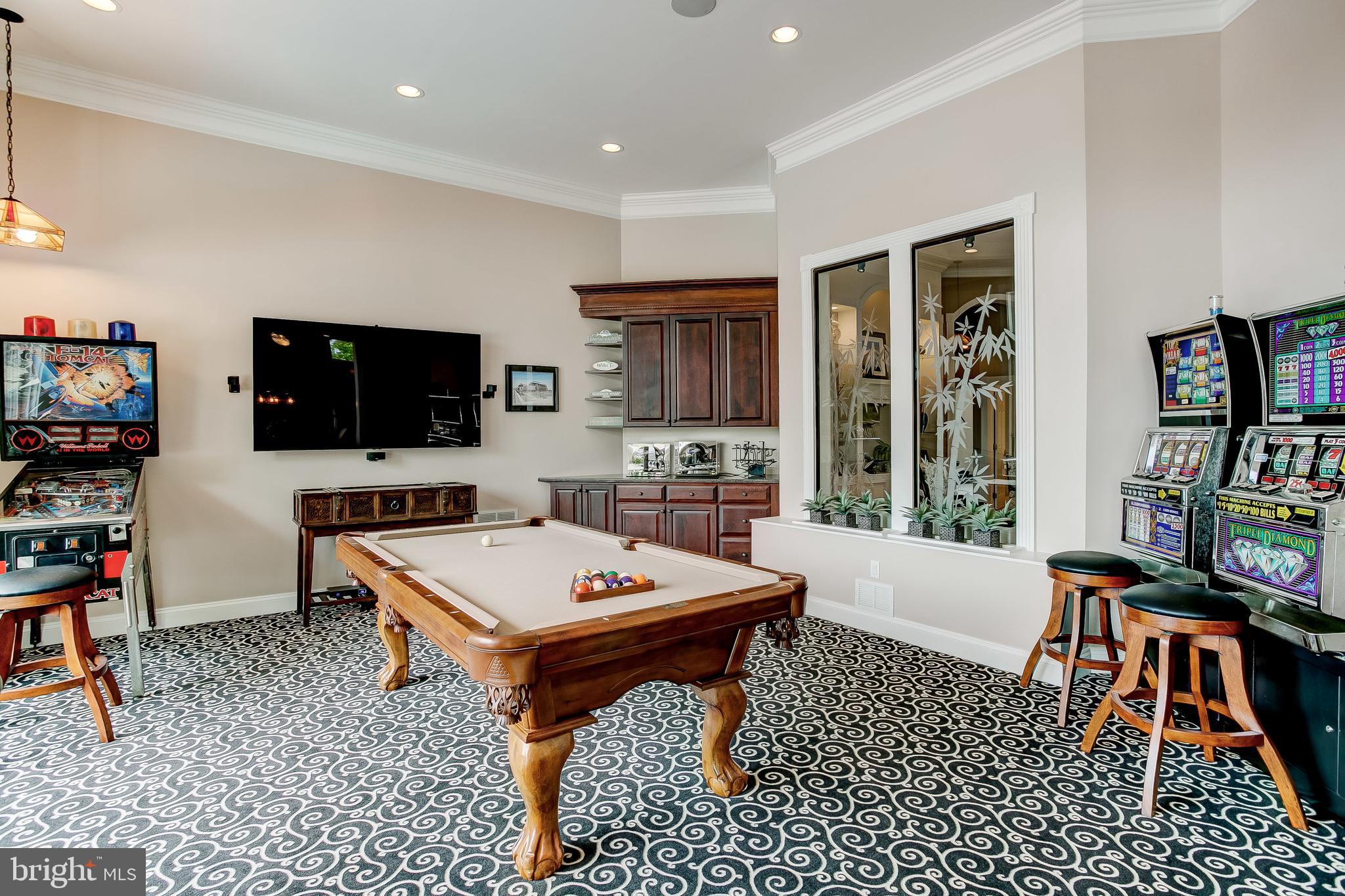 BOWLEYS QUARTERS - Residential