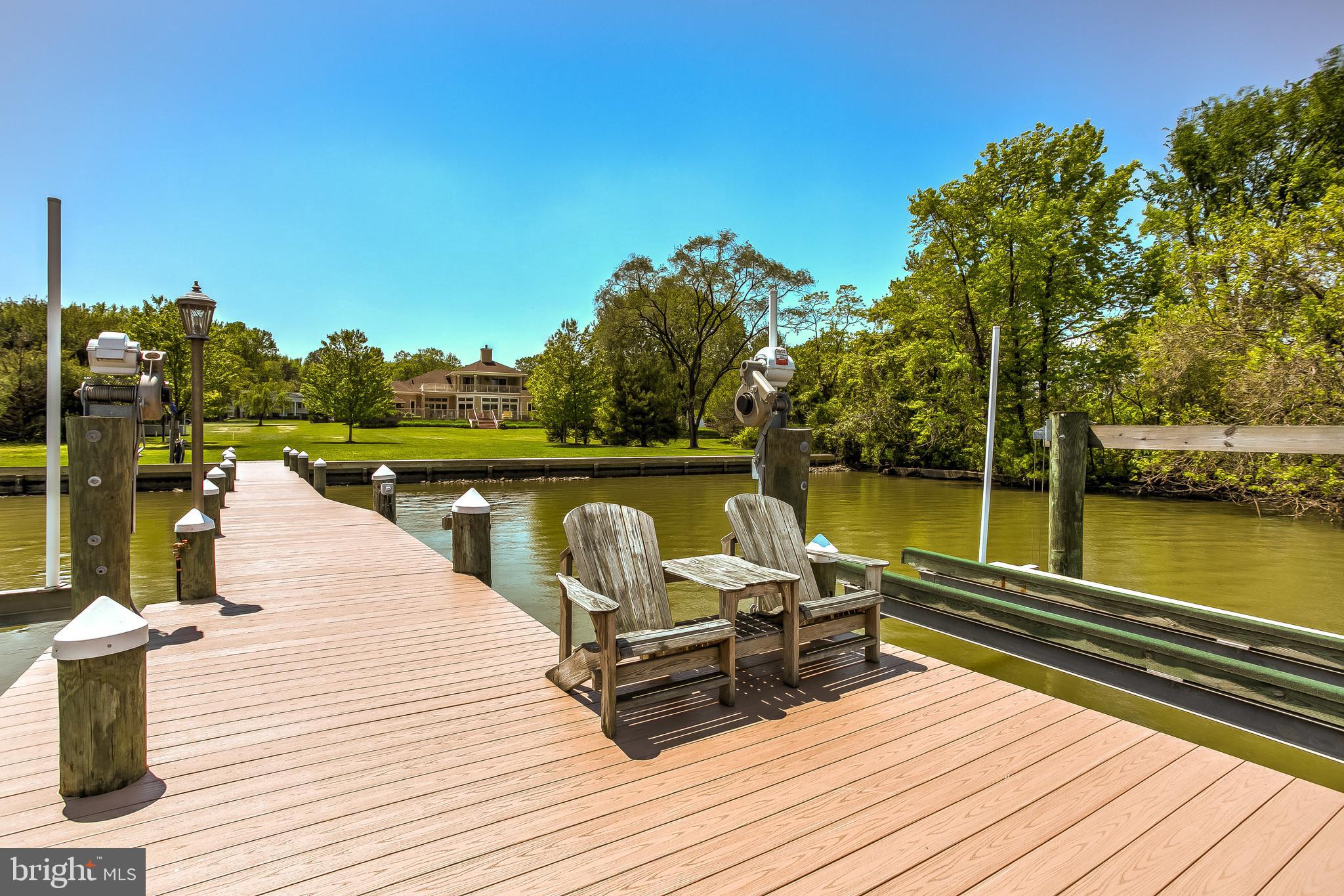 BOWLEYS QUARTERS - Residential