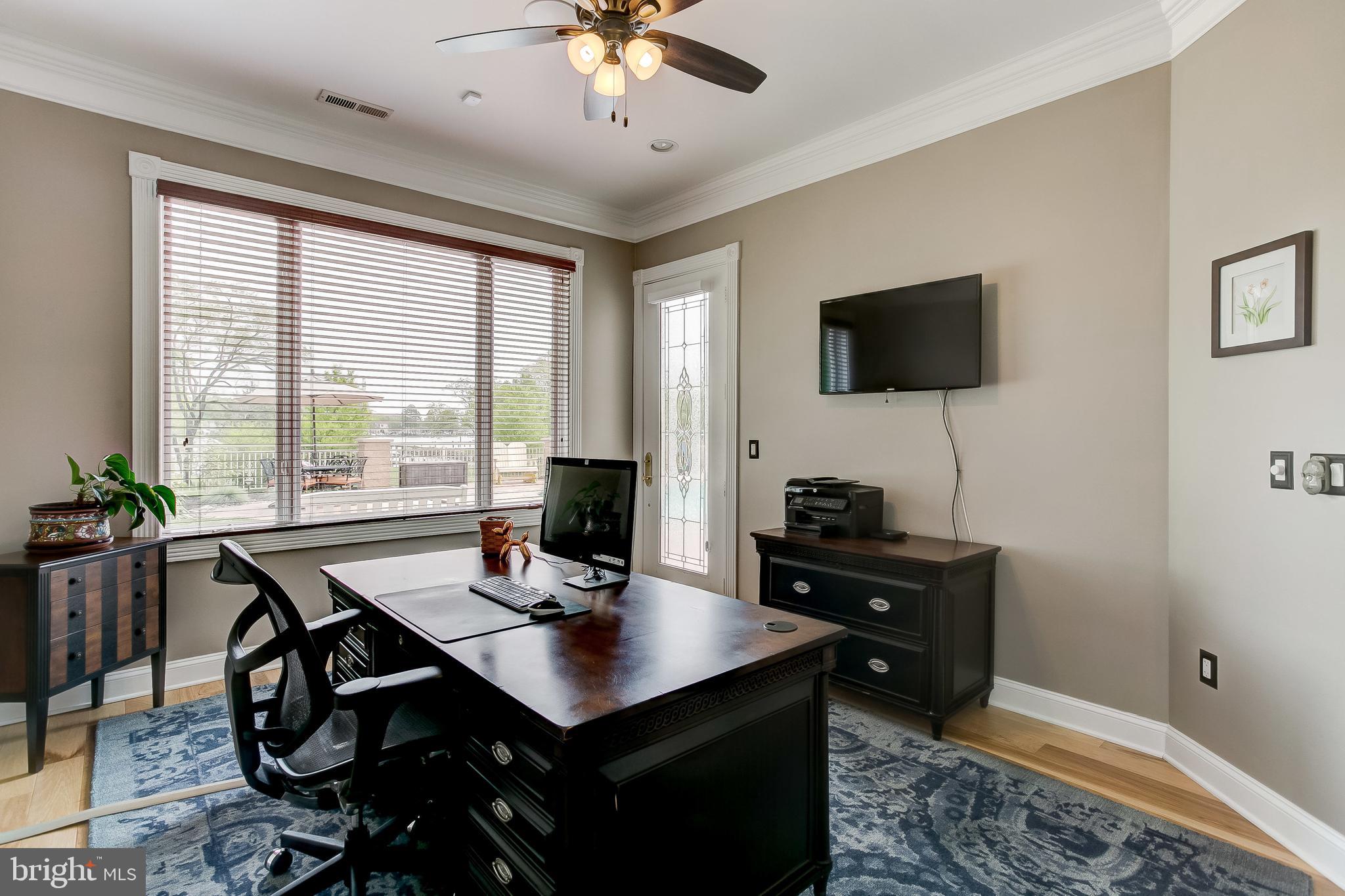 BOWLEYS QUARTERS - Residential