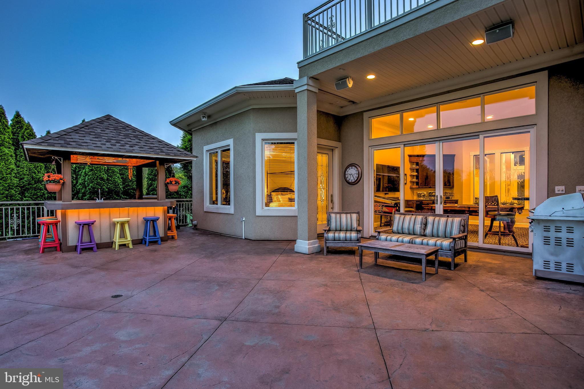 BOWLEYS QUARTERS - Residential