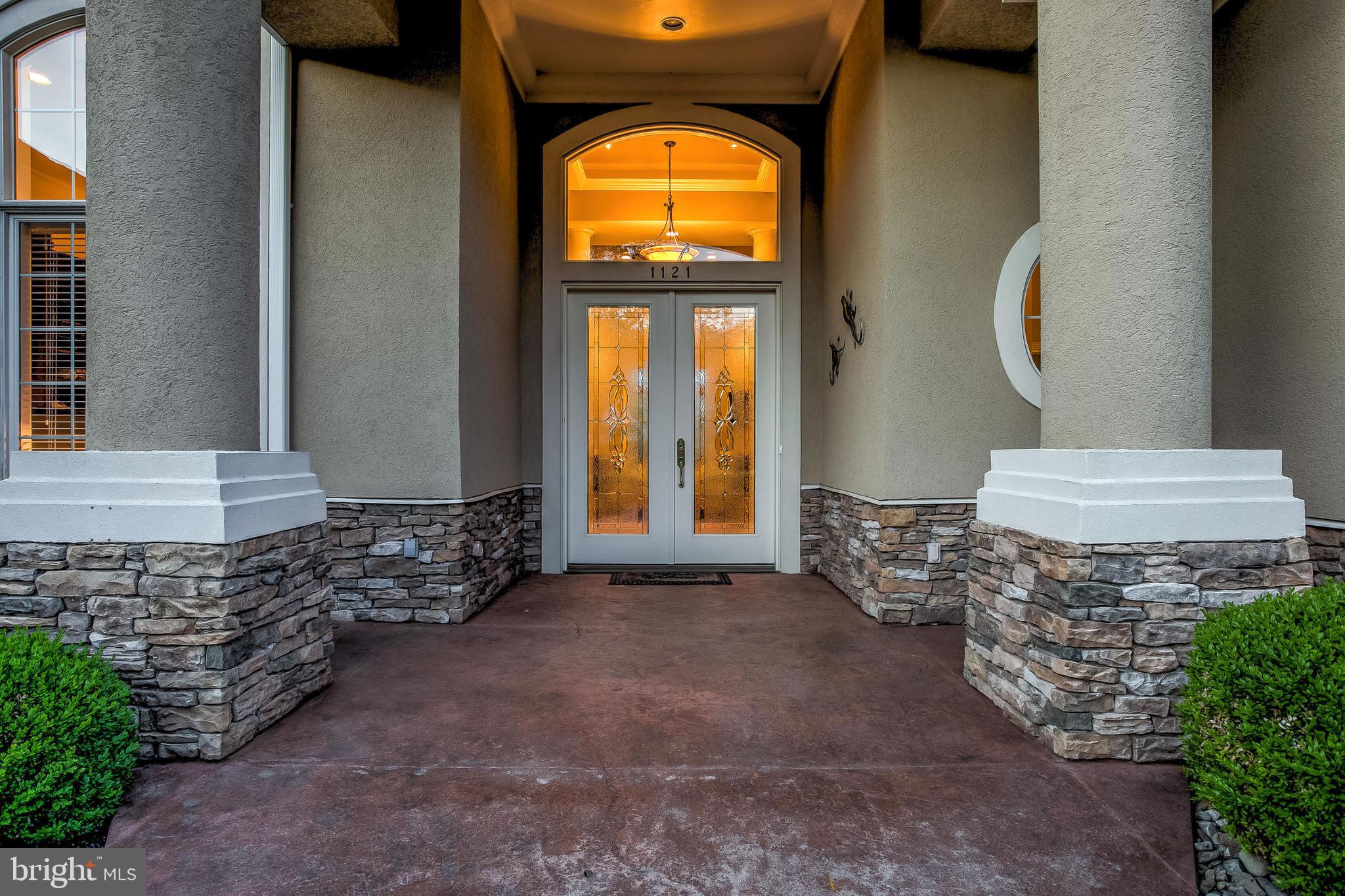 BOWLEYS QUARTERS - Residential