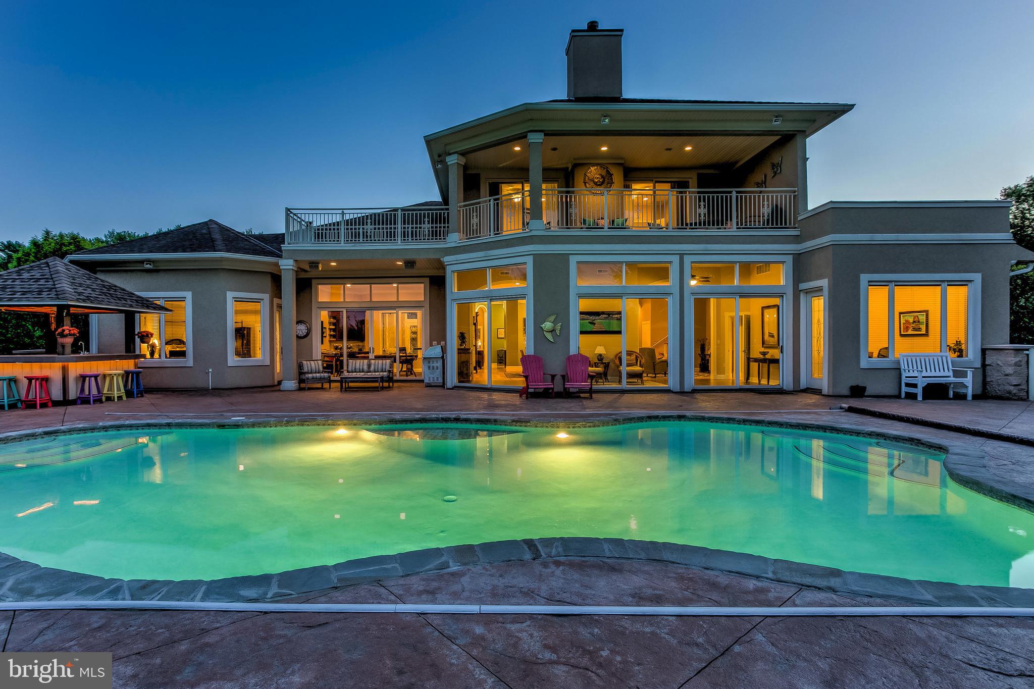 BOWLEYS QUARTERS - Residential